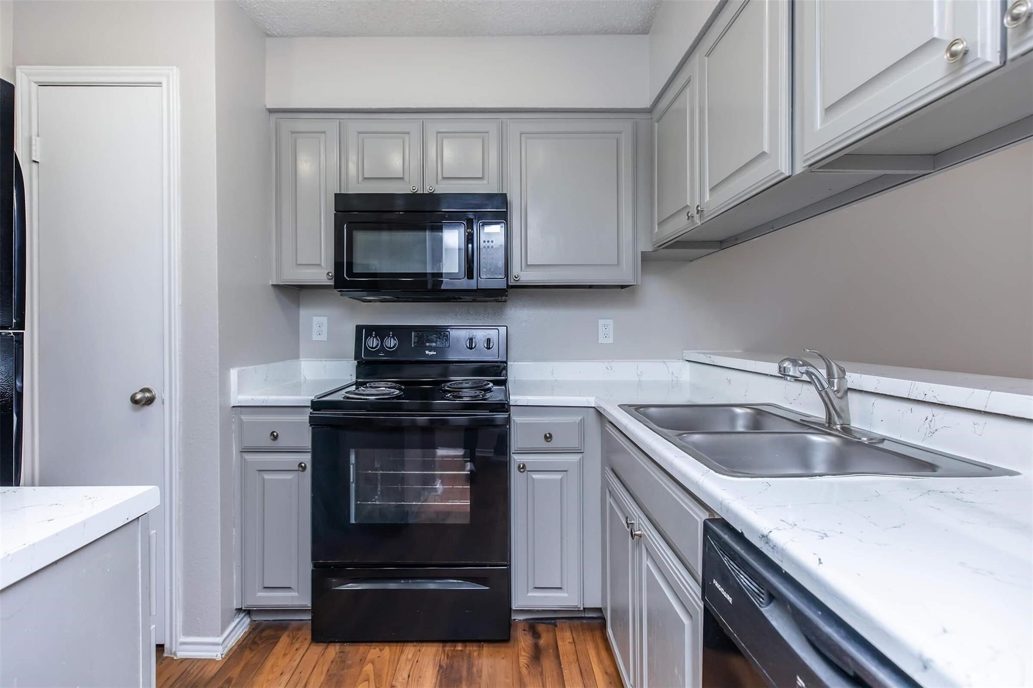 1826 Esters Road Irving TX 75061