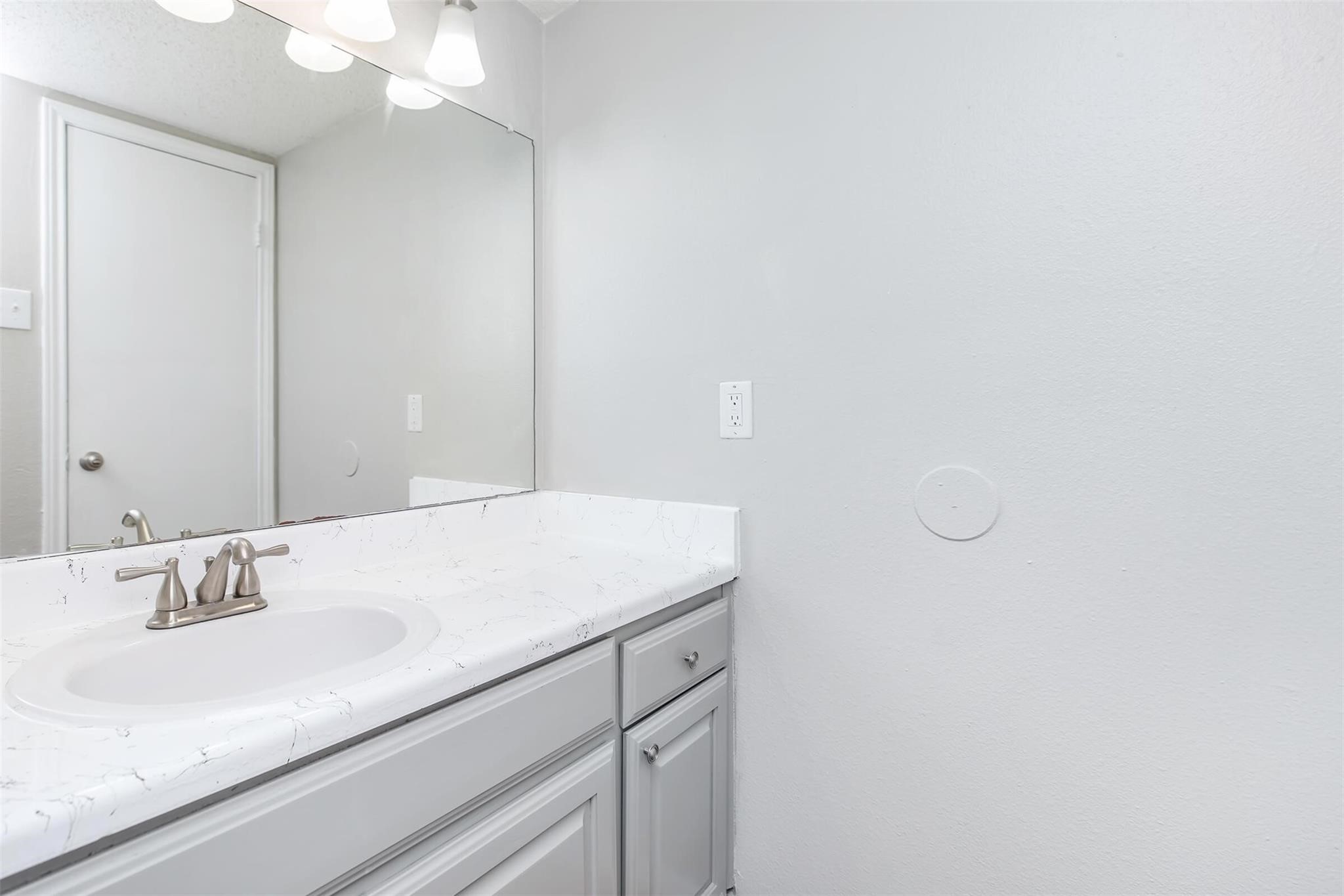 1826 Esters Road Irving TX 75061