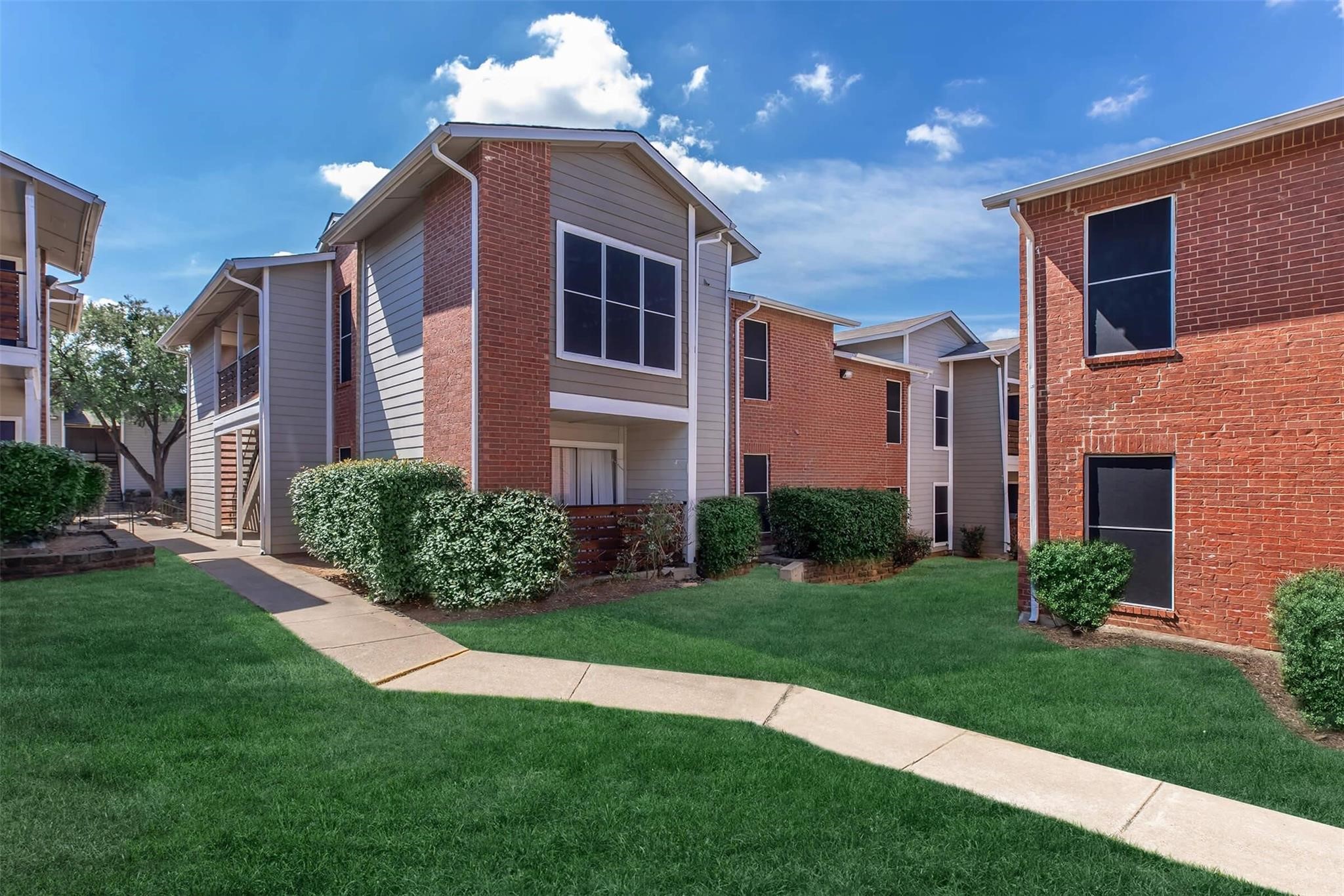1826 Esters Road Irving TX 75061