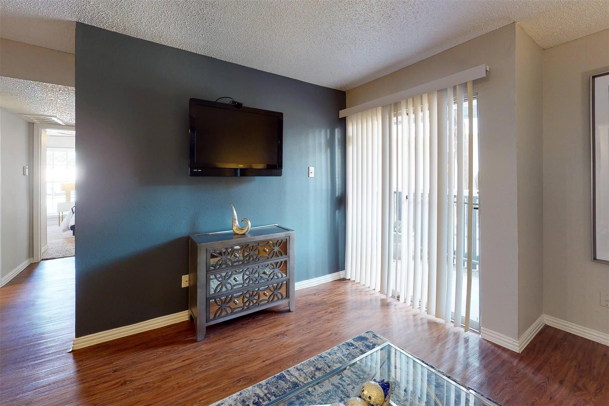 1826 Esters Road Irving TX 75061