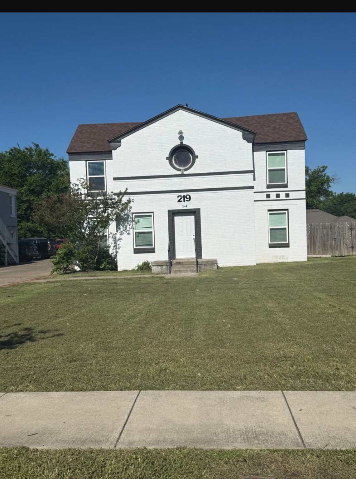 219 SE 13th Grand Prairie TX 75051