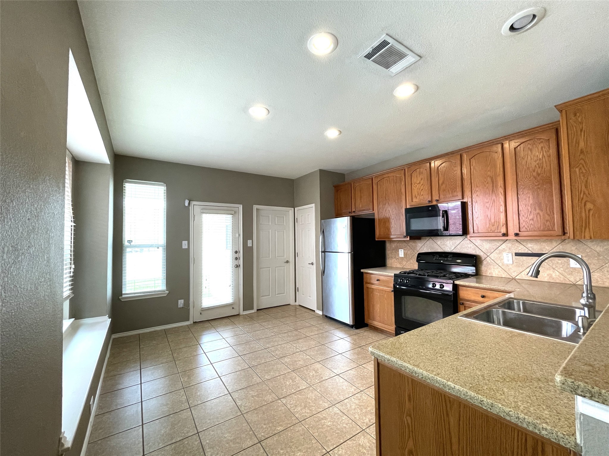 9109 Nathaniel Drive Providence Village TX 76227