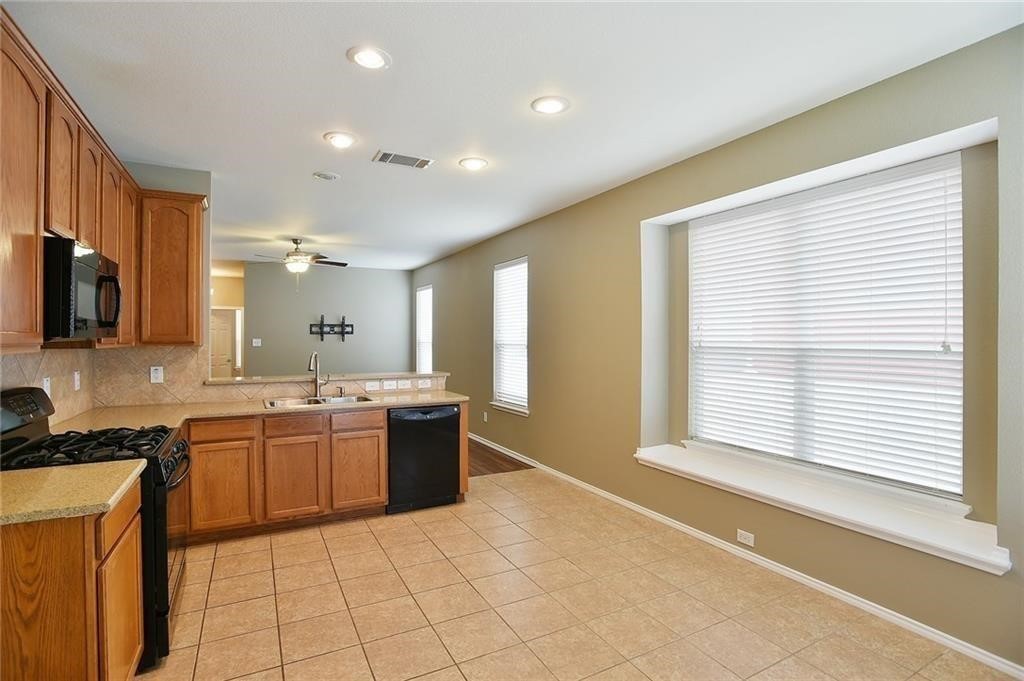 9109 Nathaniel Drive Providence Village TX 76227