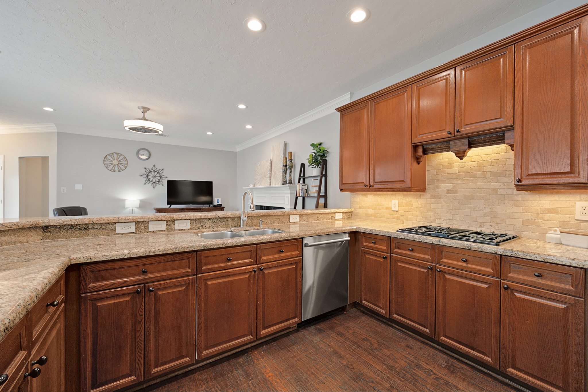 7507 Aberdon Road Dallas TX 75252