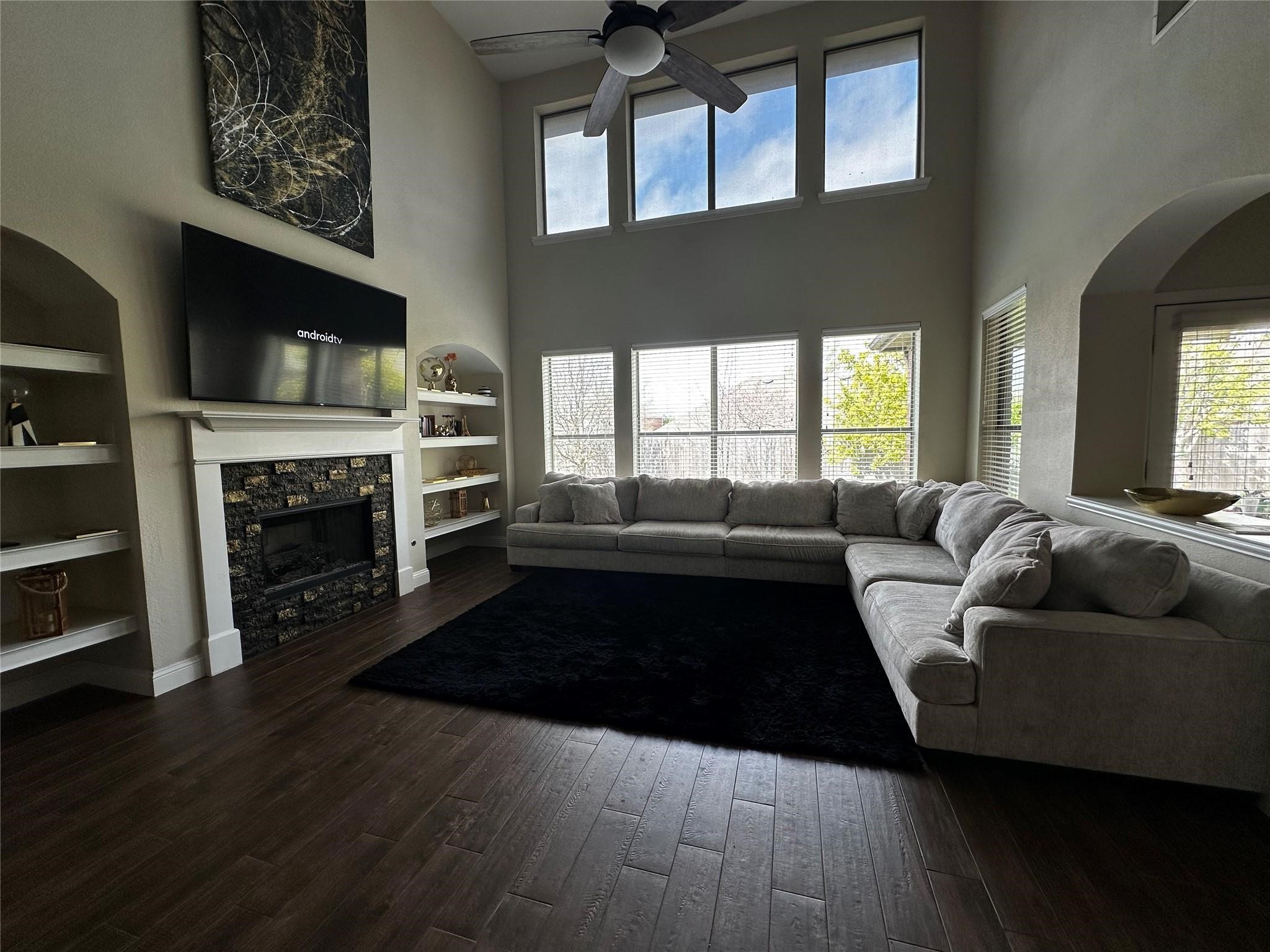 213 Fox Hollow Boulevard Forney TX 75126