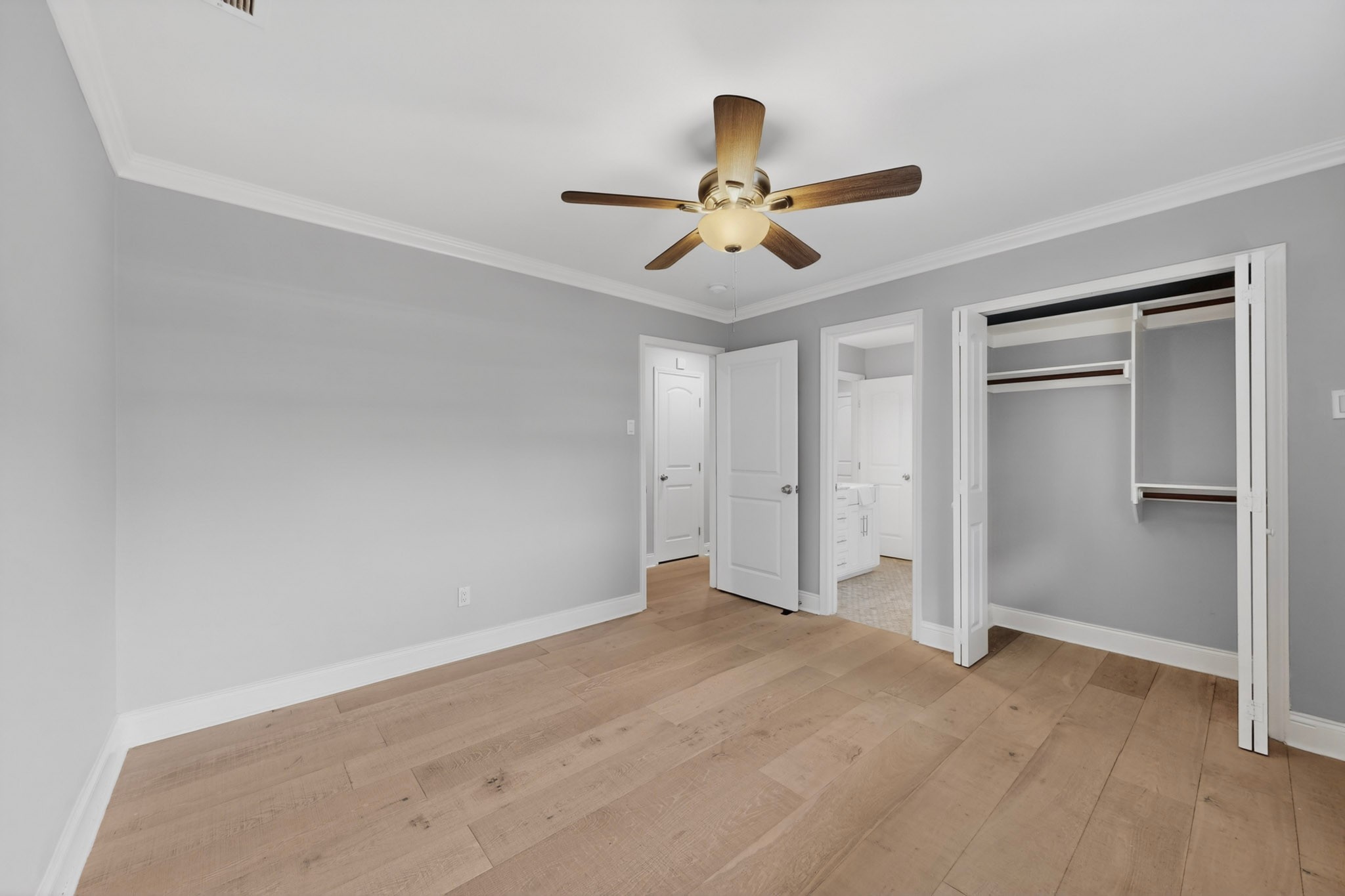 7631 Meadow Road Dallas TX 75230