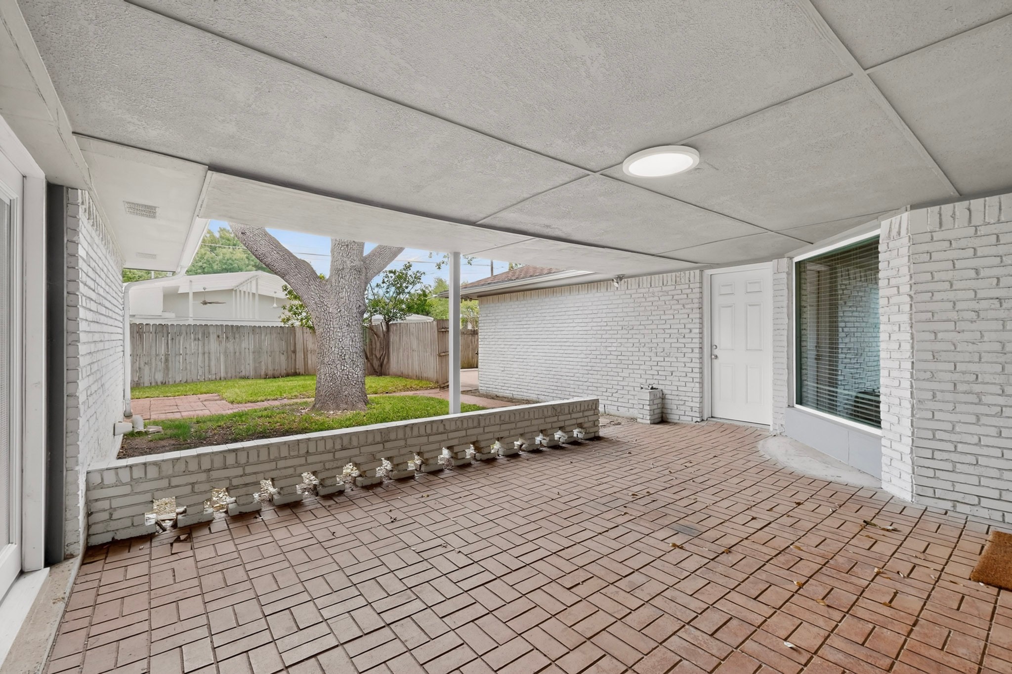 7631 Meadow Road Dallas TX 75230