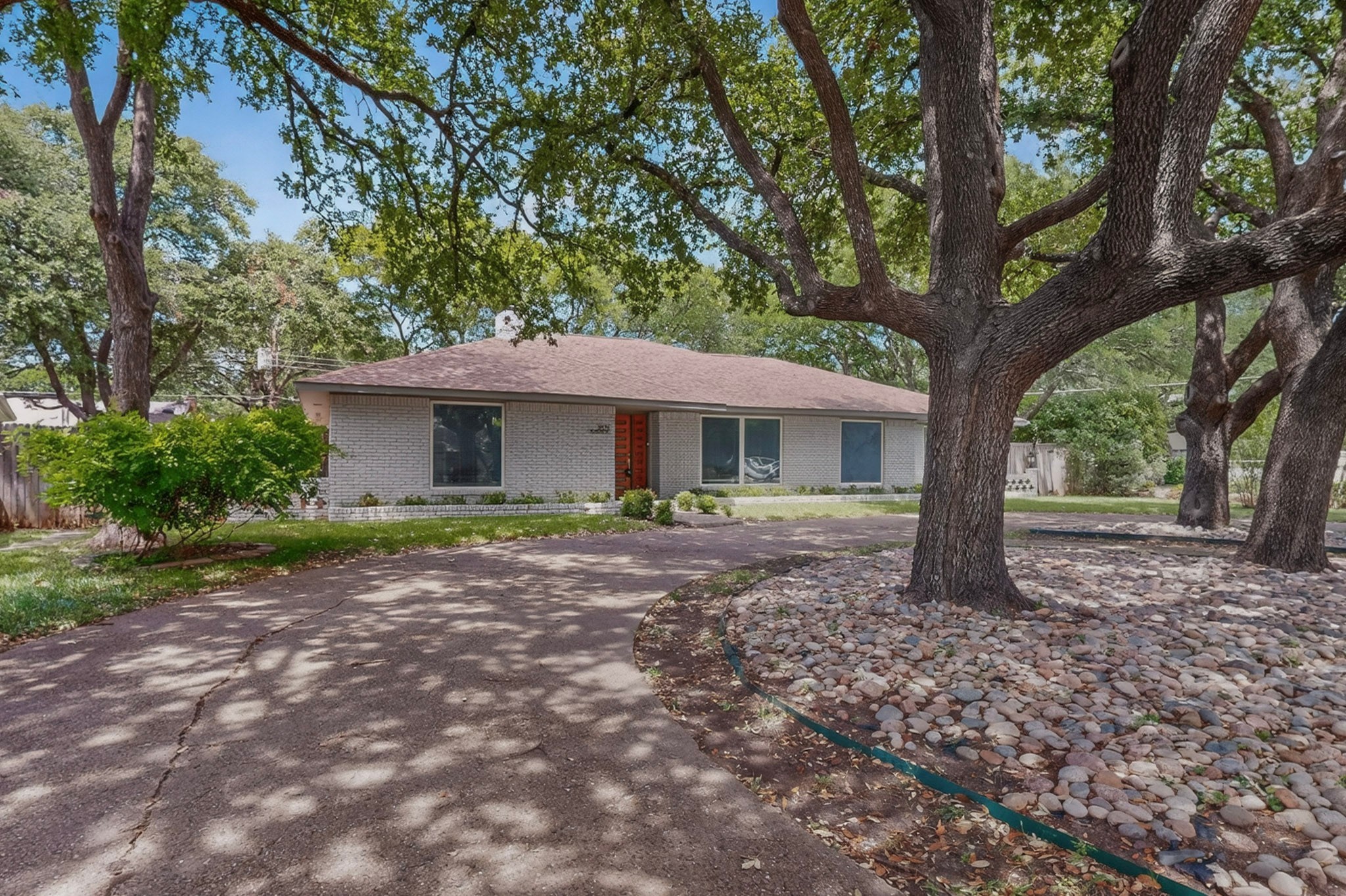 7631 Meadow Road Dallas TX 75230