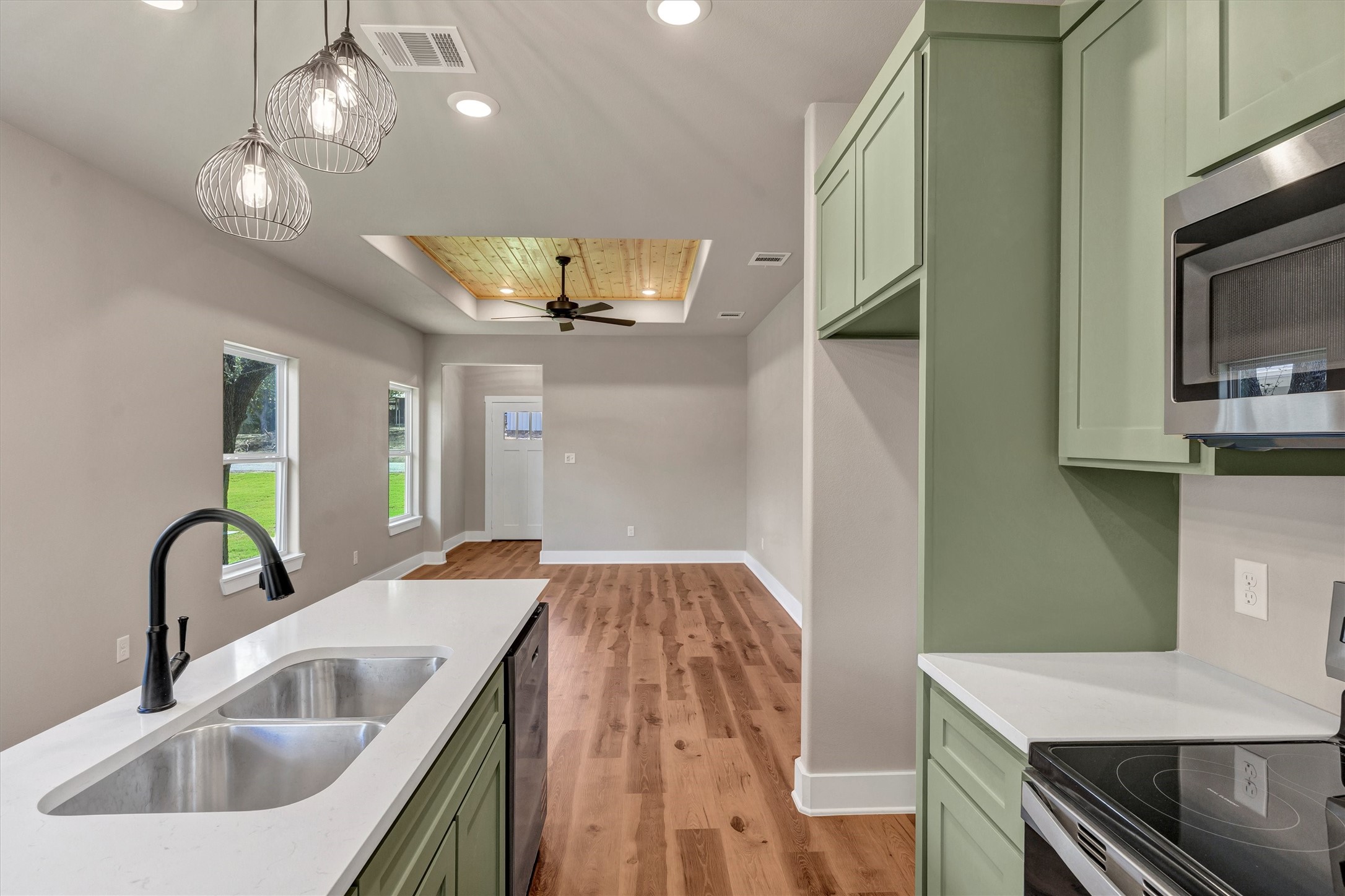 807 Branding Iron Trail Granbury TX 76049