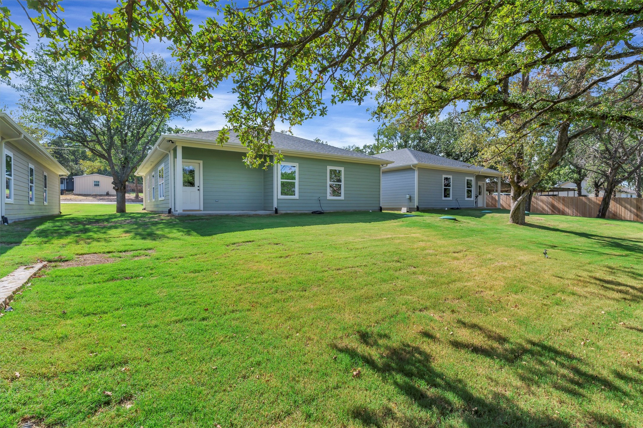 807 Branding Iron Trail Granbury TX 76049