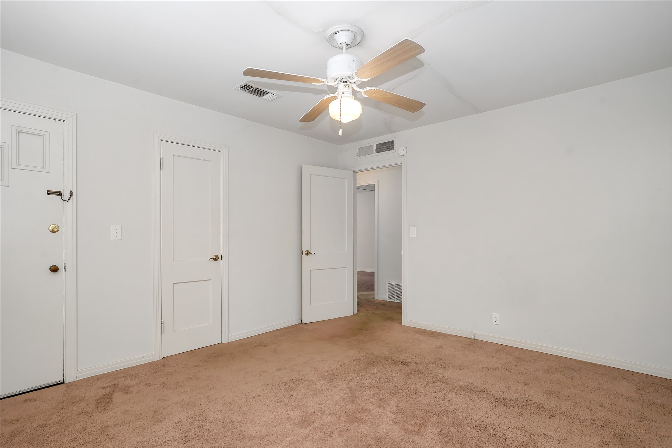 5832 Locke Avenue Fort Worth TX 76107