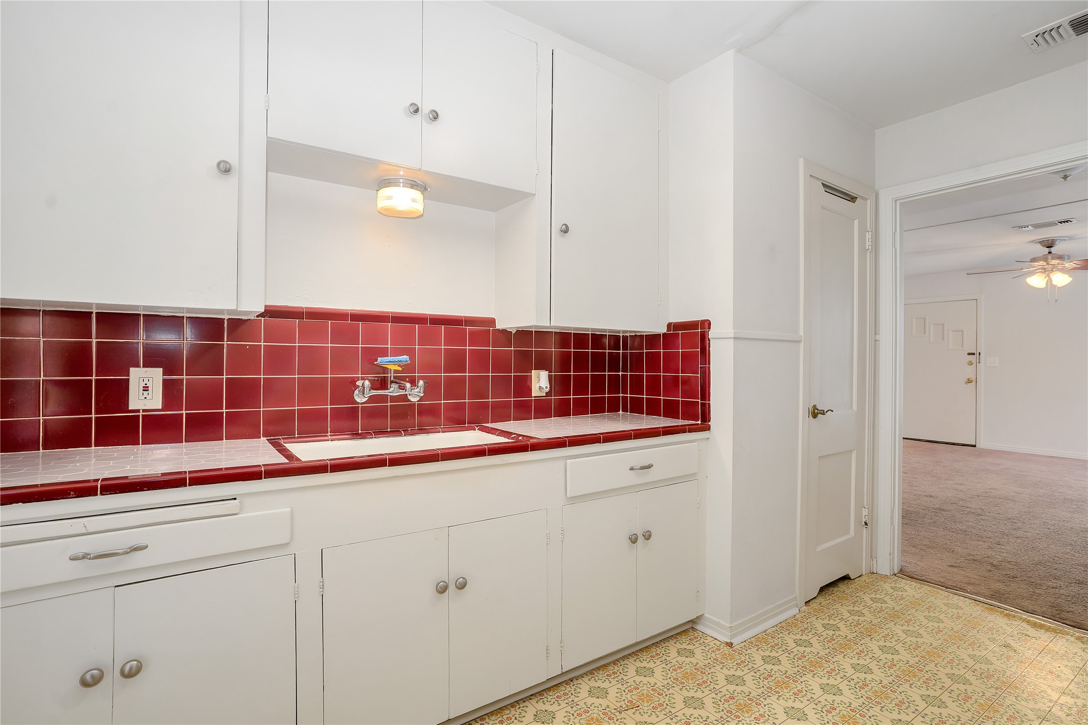 5832 Locke Avenue Fort Worth TX 76107