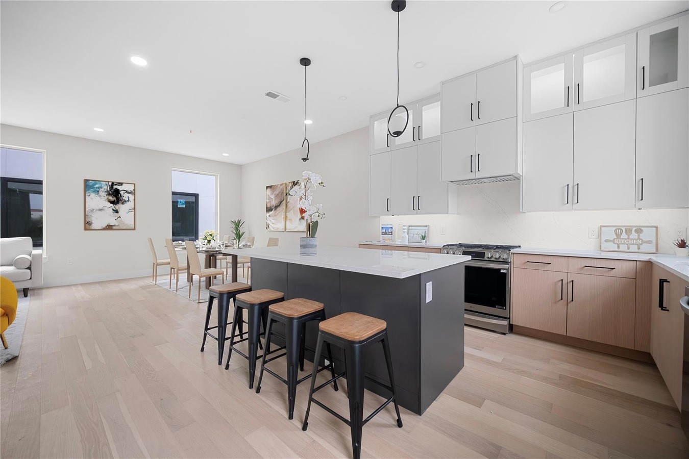 1512 Seegar Street Dallas TX 75215