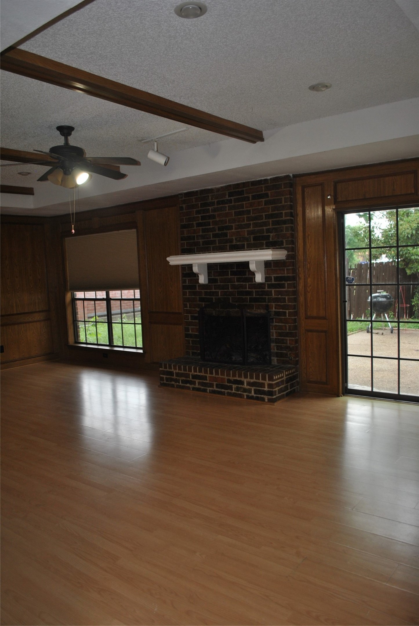 1902 Aspen Drive Lewisville TX 75077