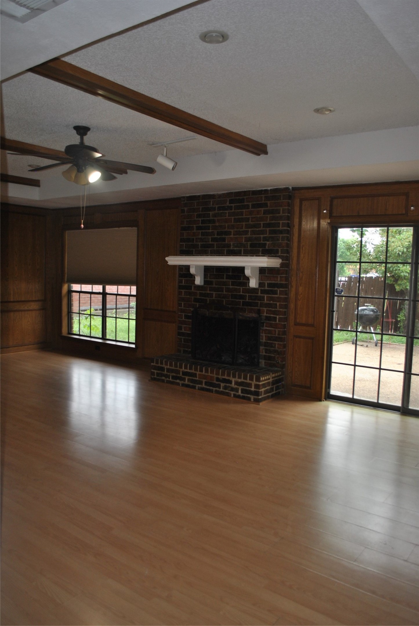 1902 Aspen Drive Lewisville TX 75077