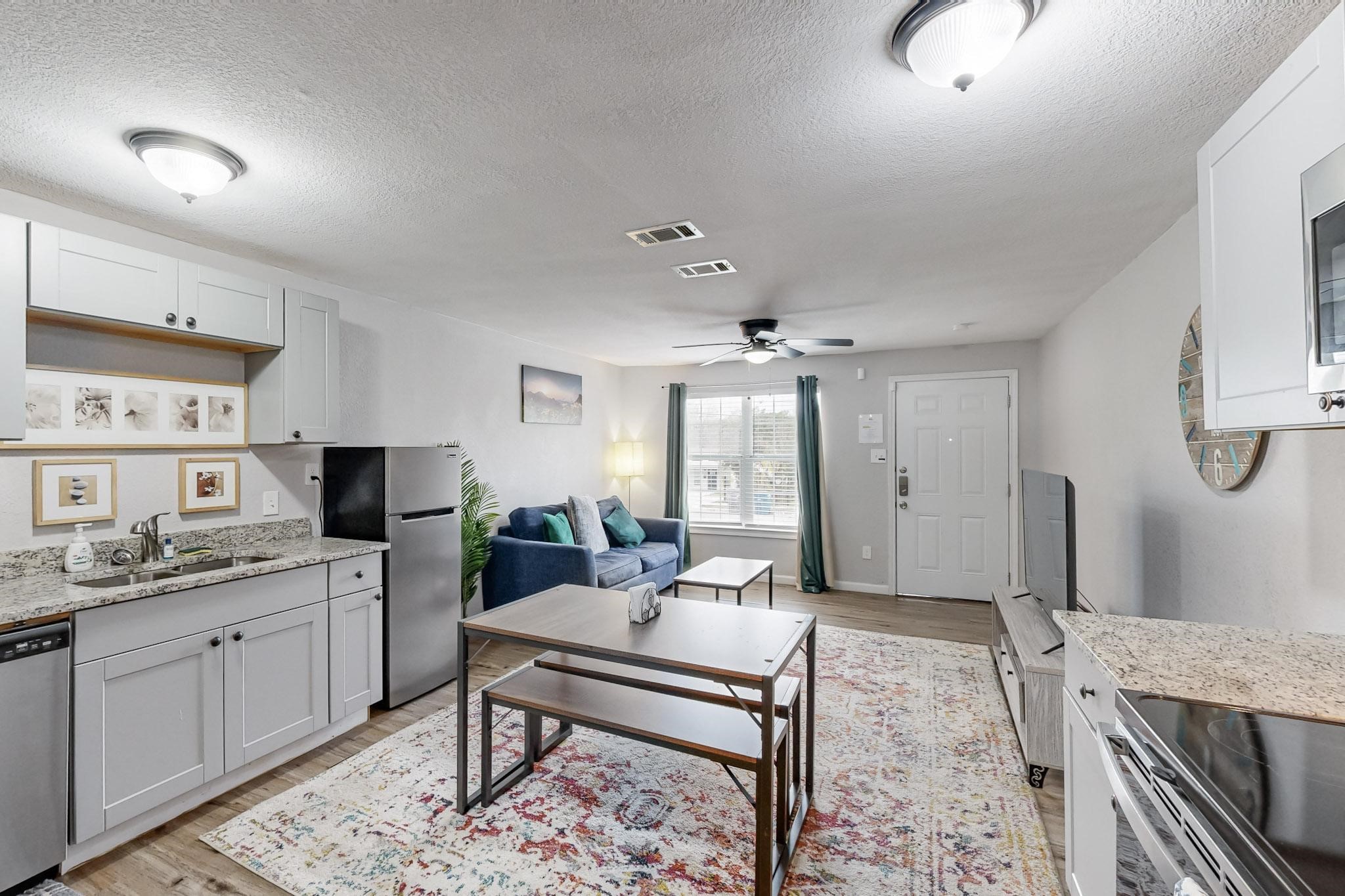 1532 Whitaker Avenue Dallas TX 75216