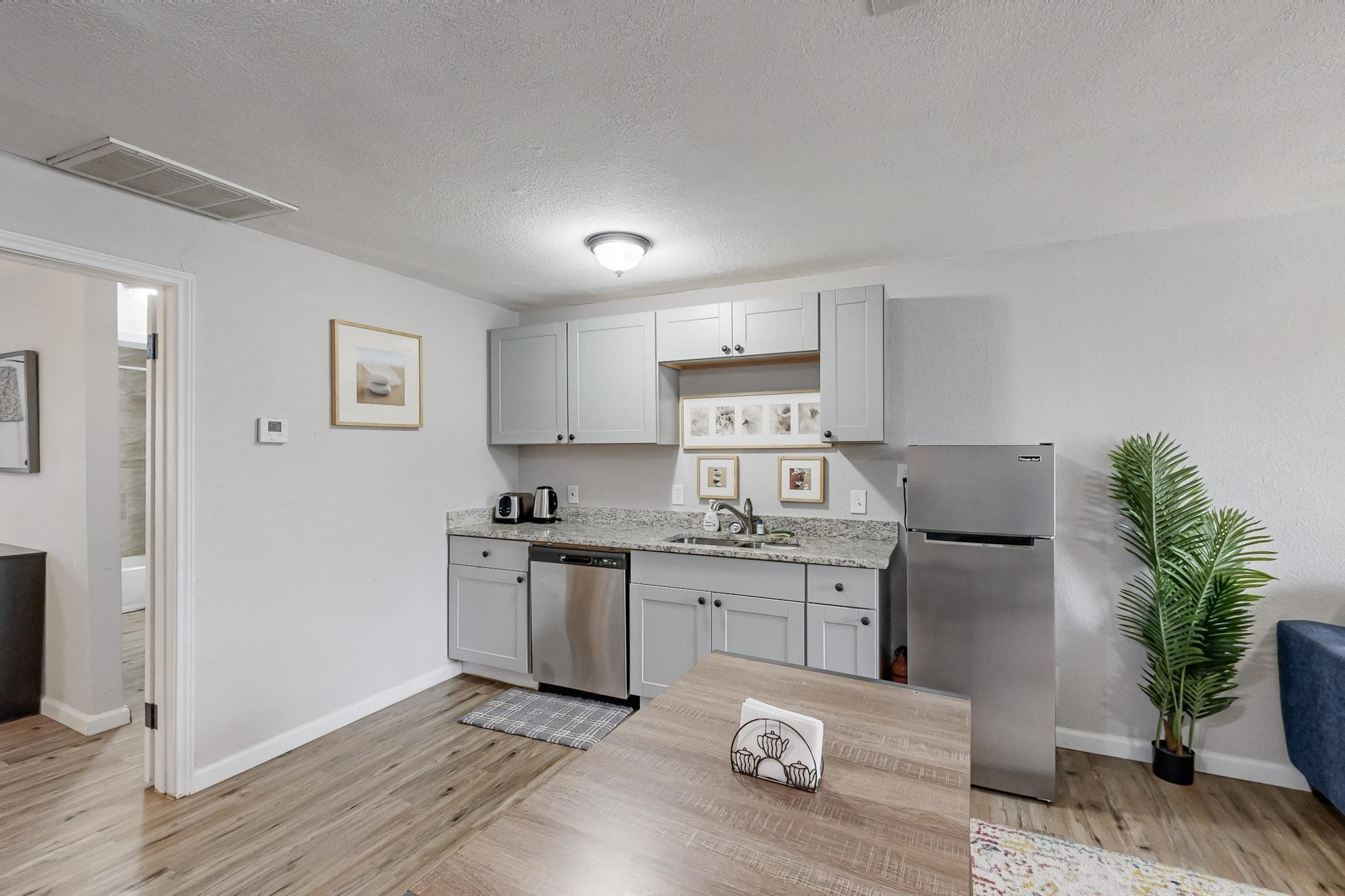 1532 Whitaker Avenue Dallas TX 75216
