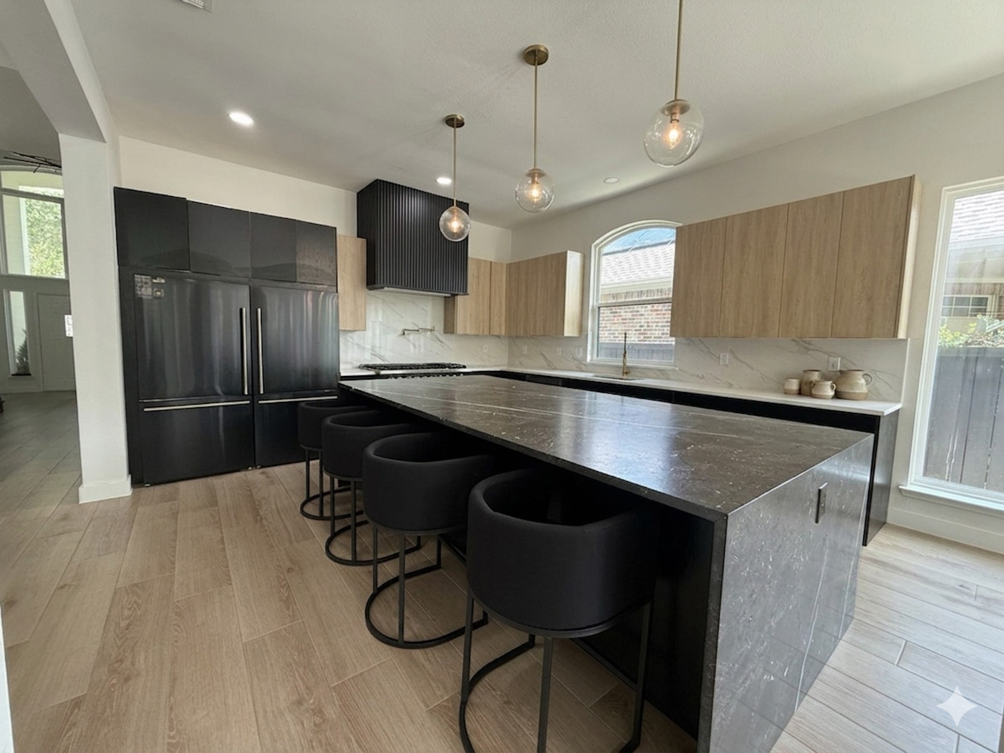 2302 Crest Park Drive Arlington TX 76006