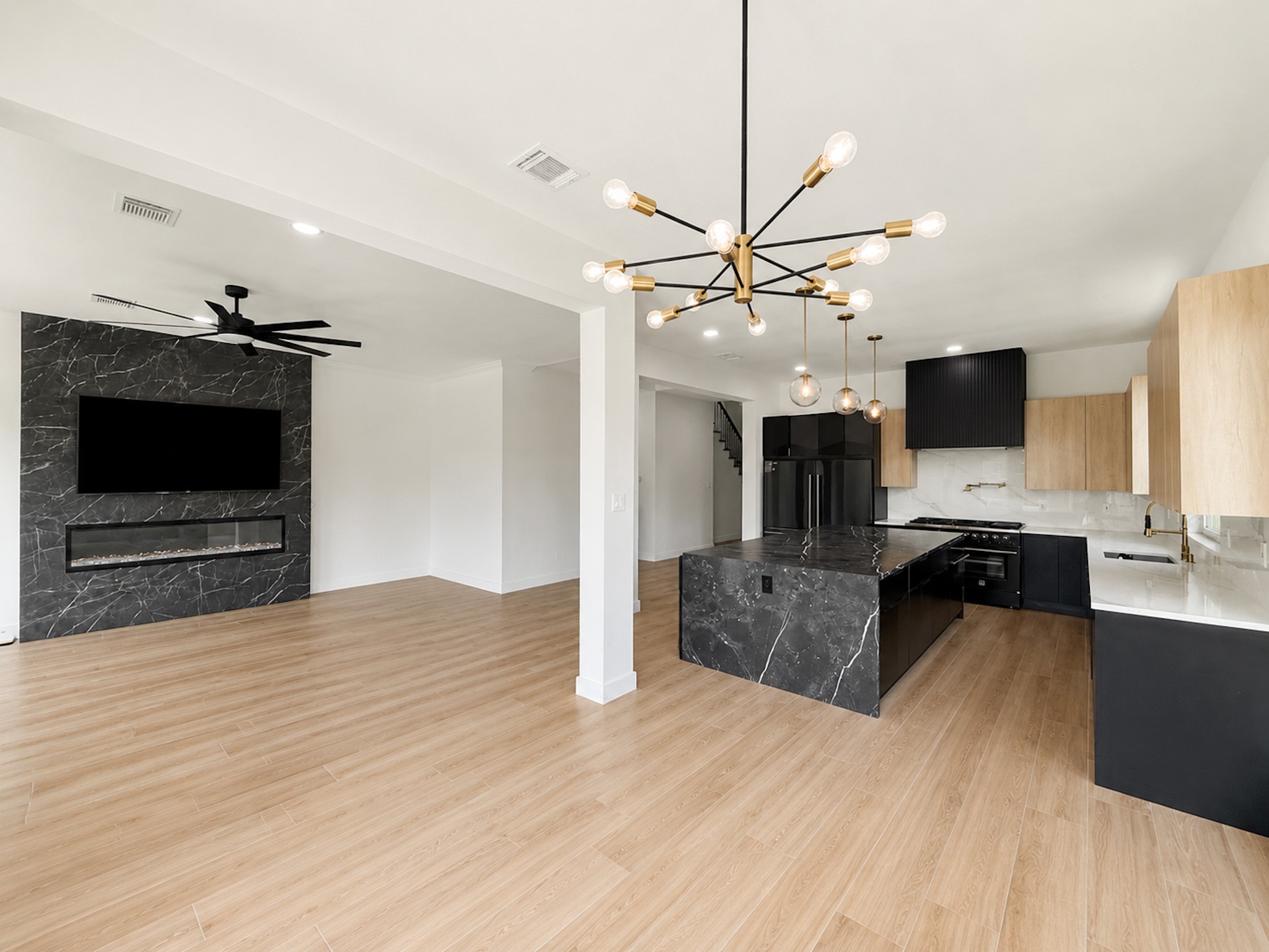 2302 Crest Park Drive Arlington TX 76006