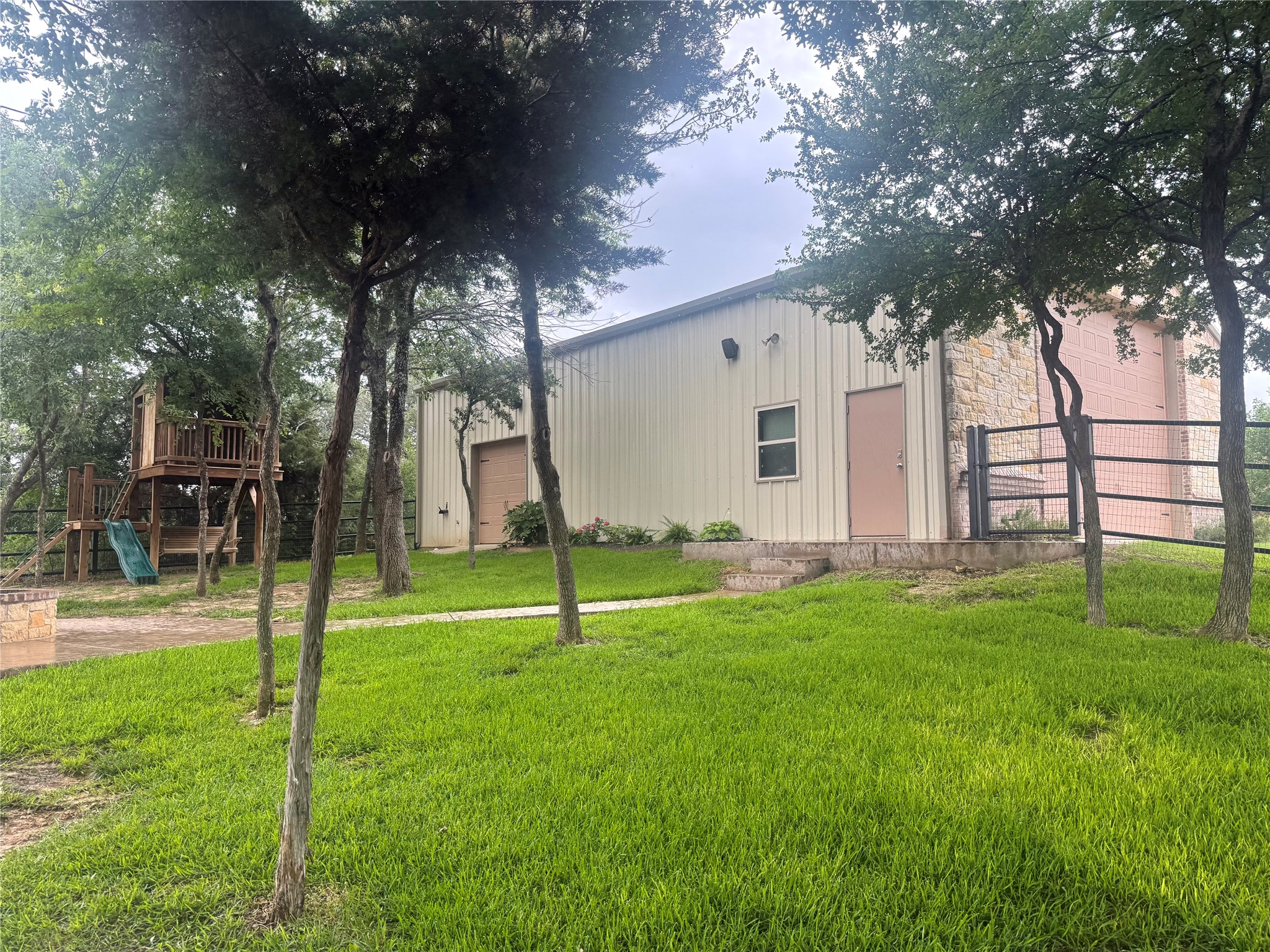 101 Bedding Lane Azle TX 76020