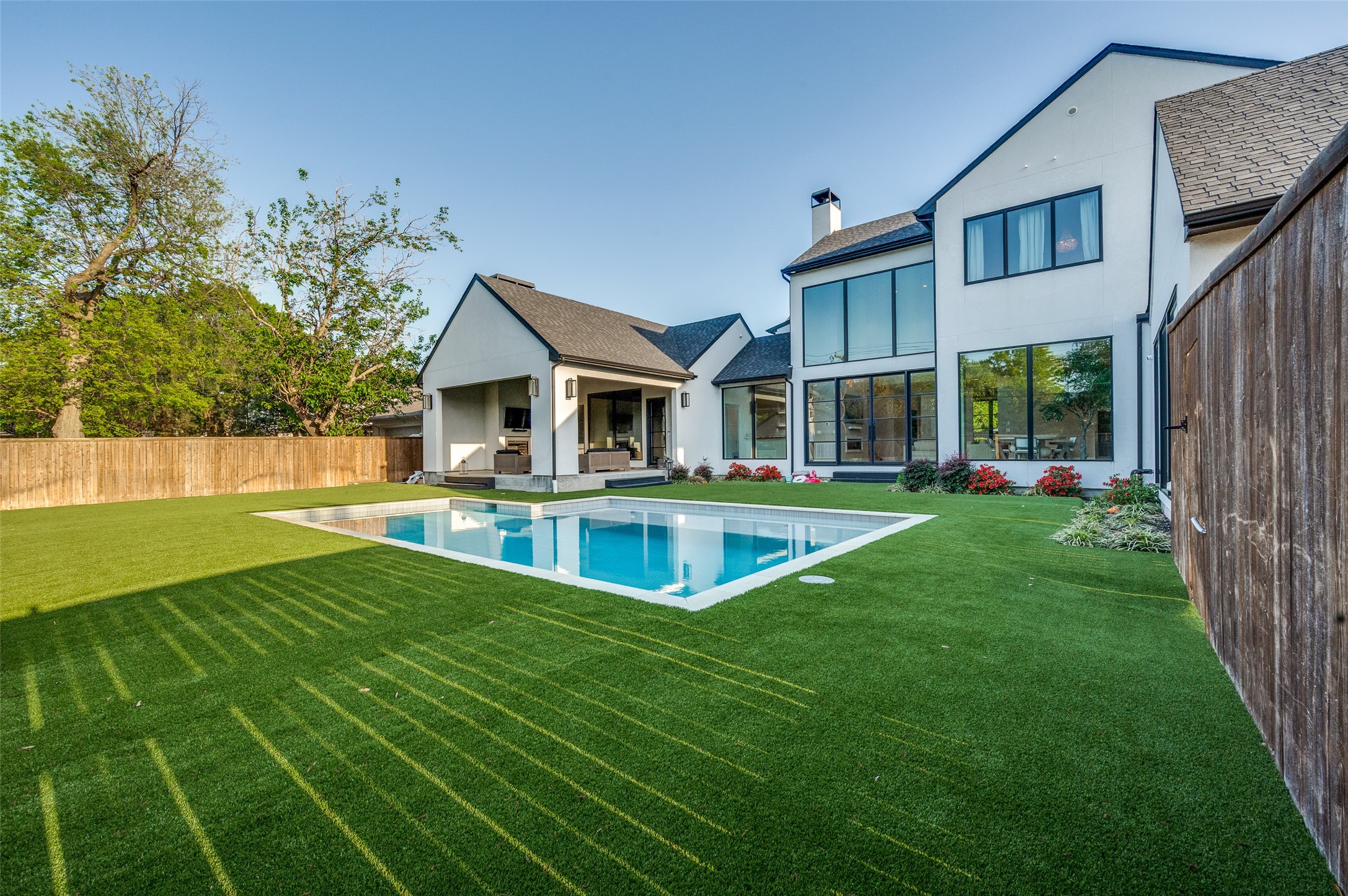4215 Nashwood Lane Dallas TX 75244