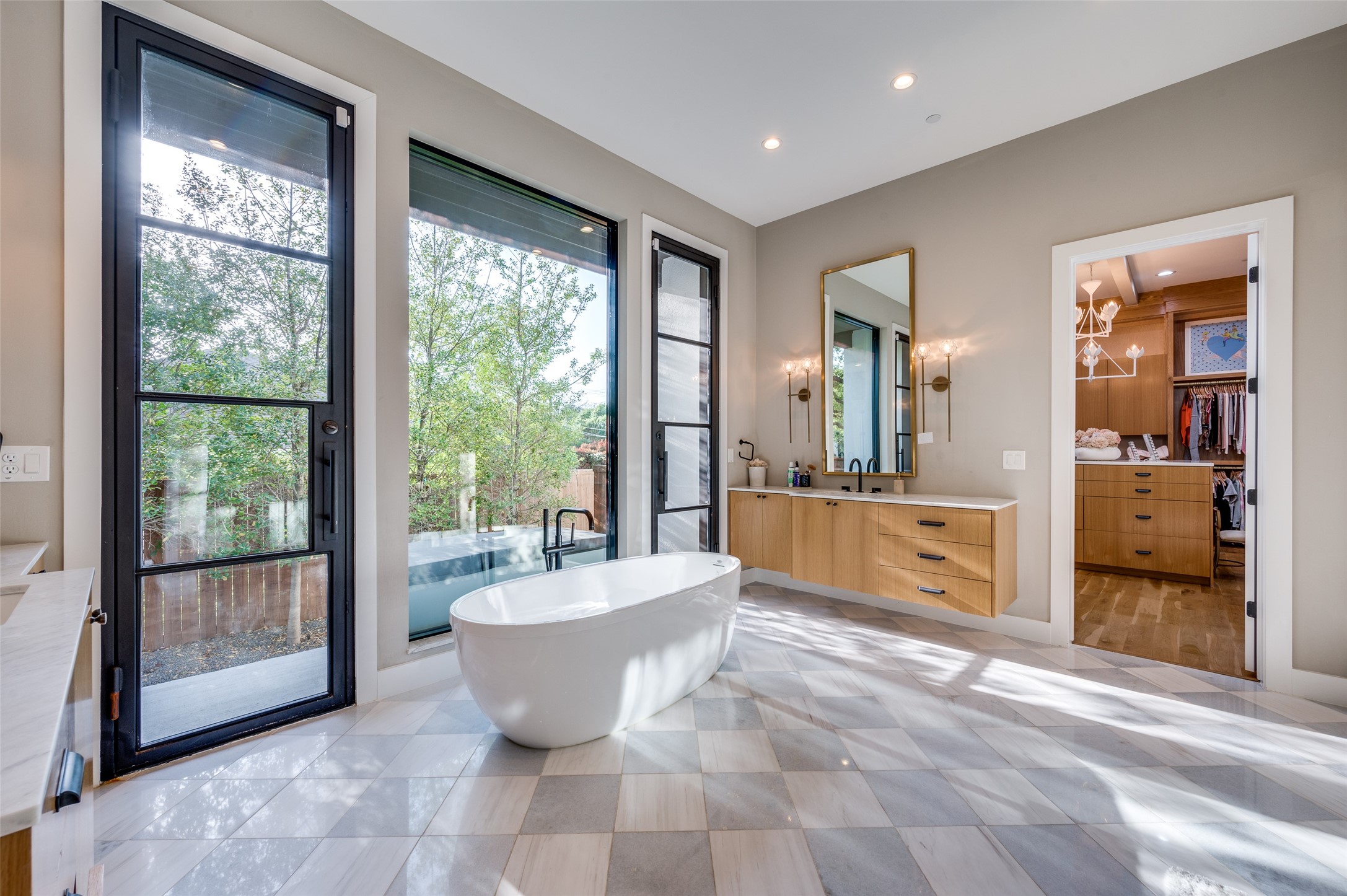 4215 Nashwood Lane Dallas TX 75244