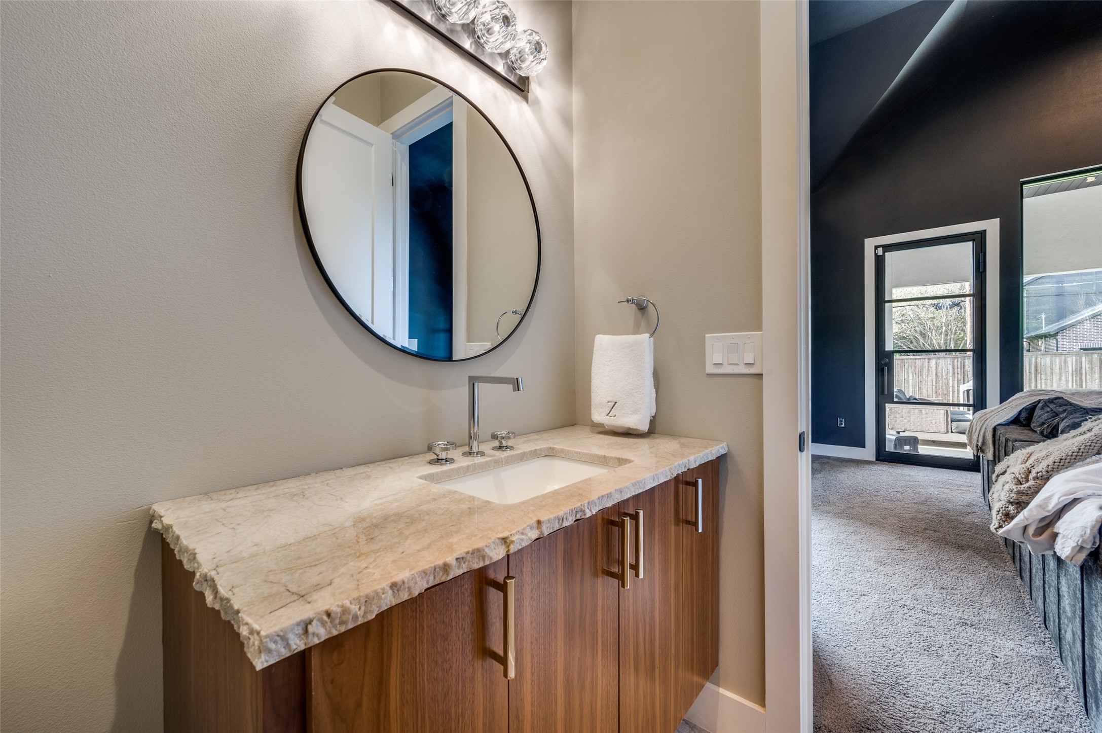 4215 Nashwood Lane Dallas TX 75244