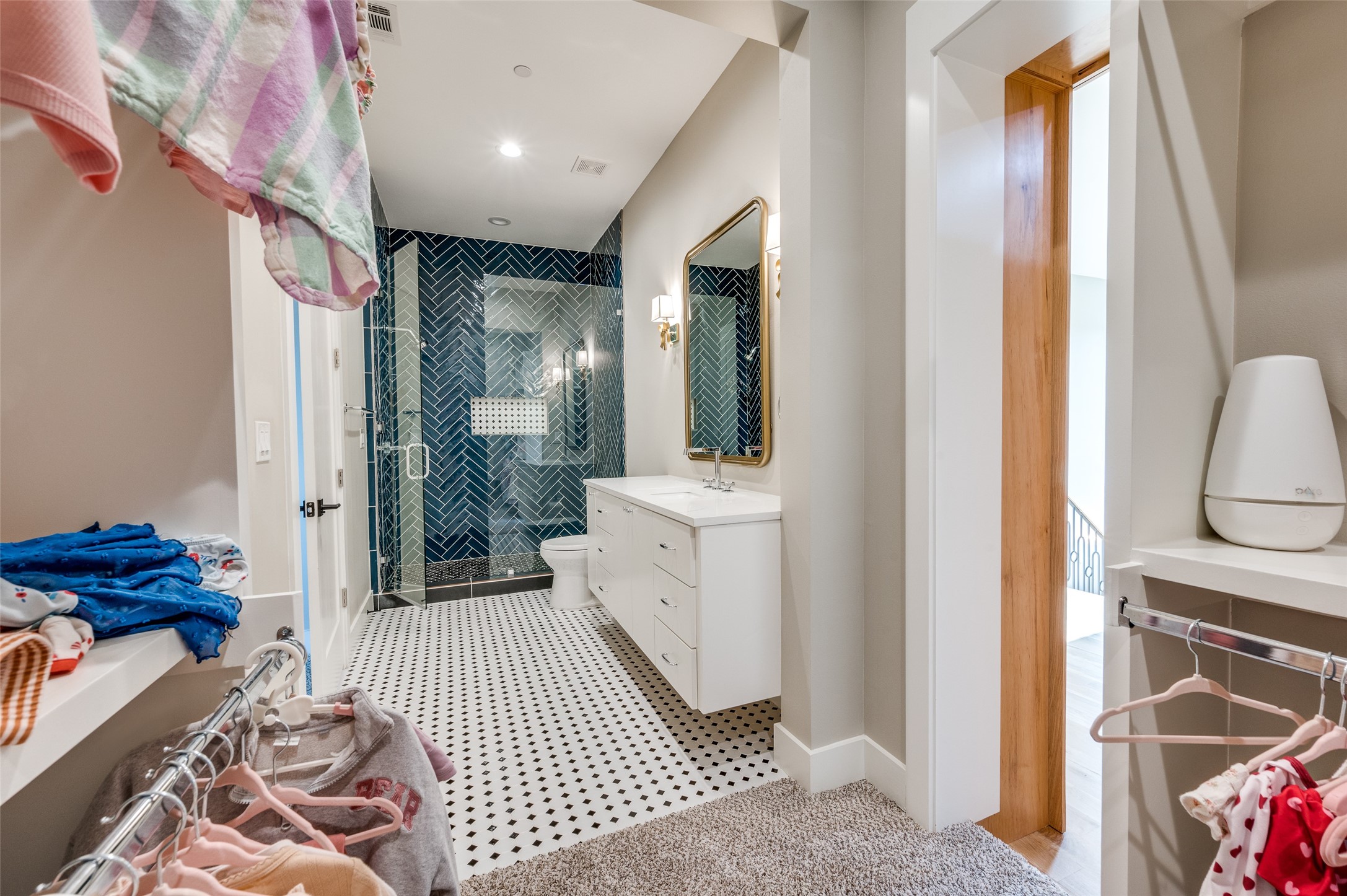 4215 Nashwood Lane Dallas TX 75244