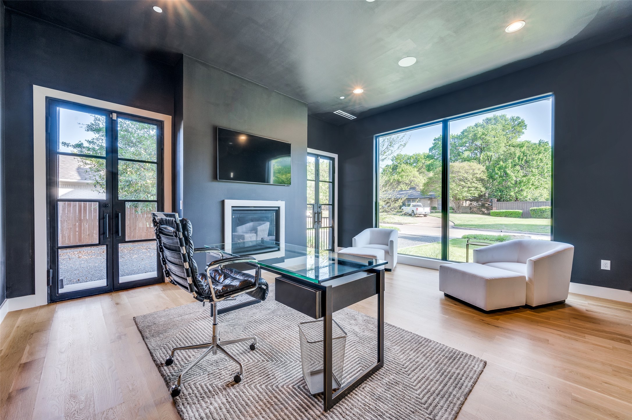 4215 Nashwood Lane Dallas TX 75244