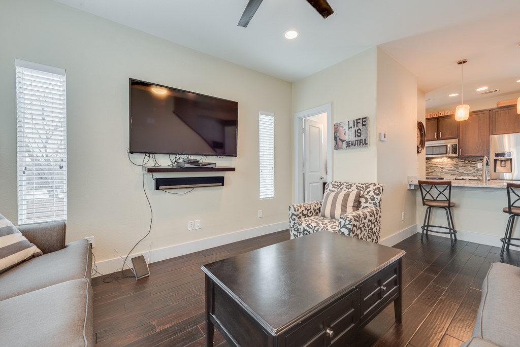 5924 Hudson Street Dallas TX 75206