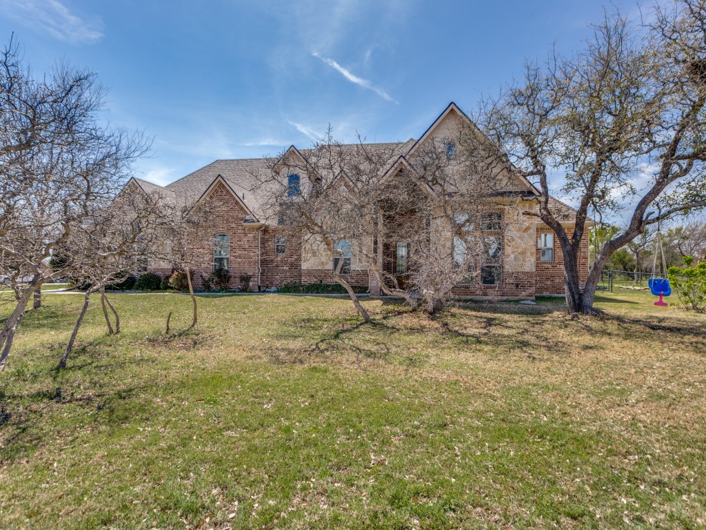 146 Fawna Drive Azle TX 76020