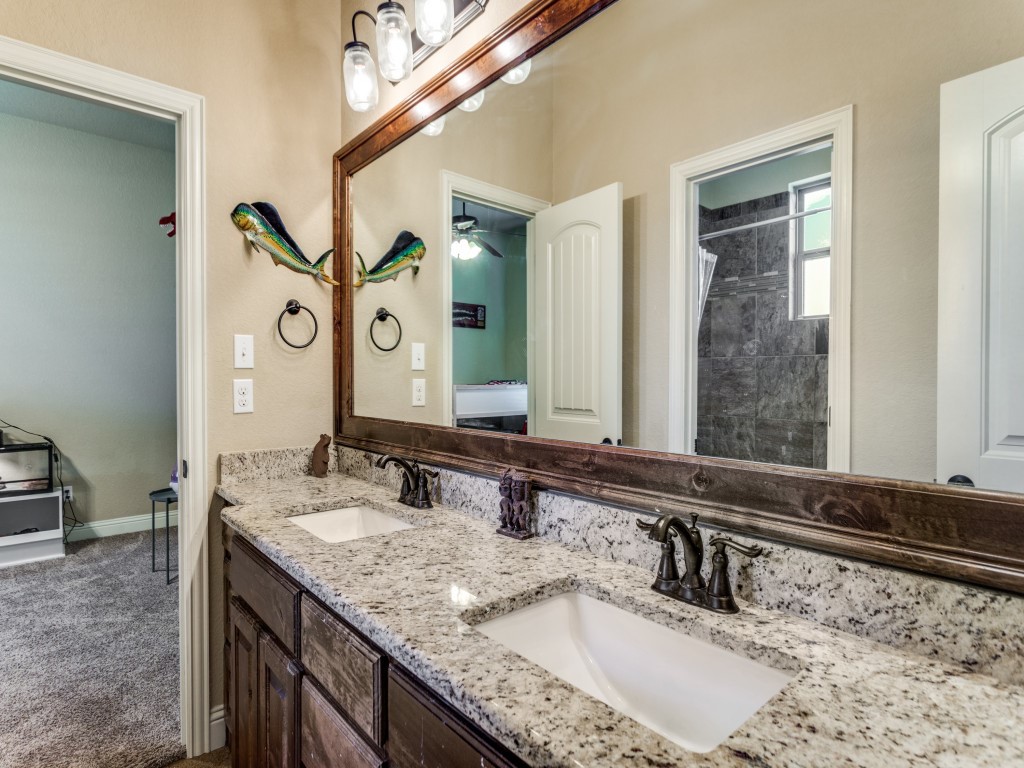 146 Fawna Drive Azle TX 76020