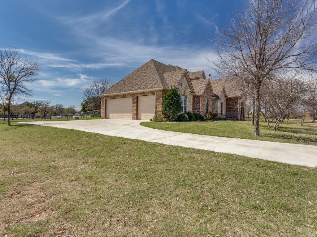 146 Fawna Drive Azle TX 76020