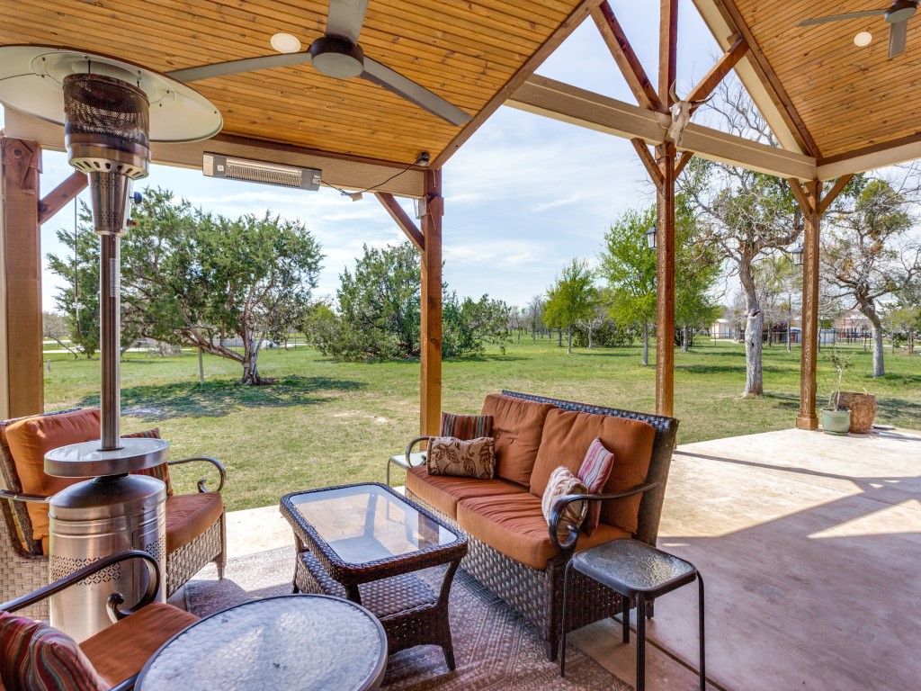 146 Fawna Drive Azle TX 76020