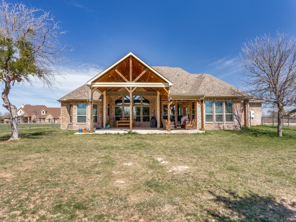 146 Fawna Drive Azle TX 76020