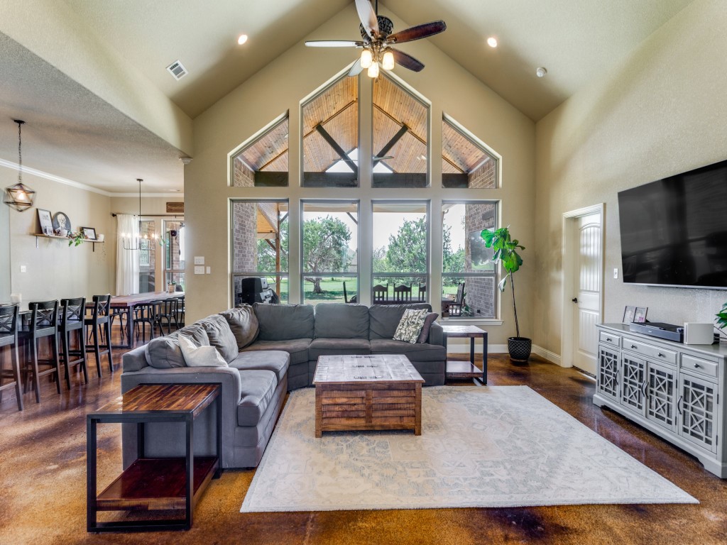 146 Fawna Drive Azle TX 76020