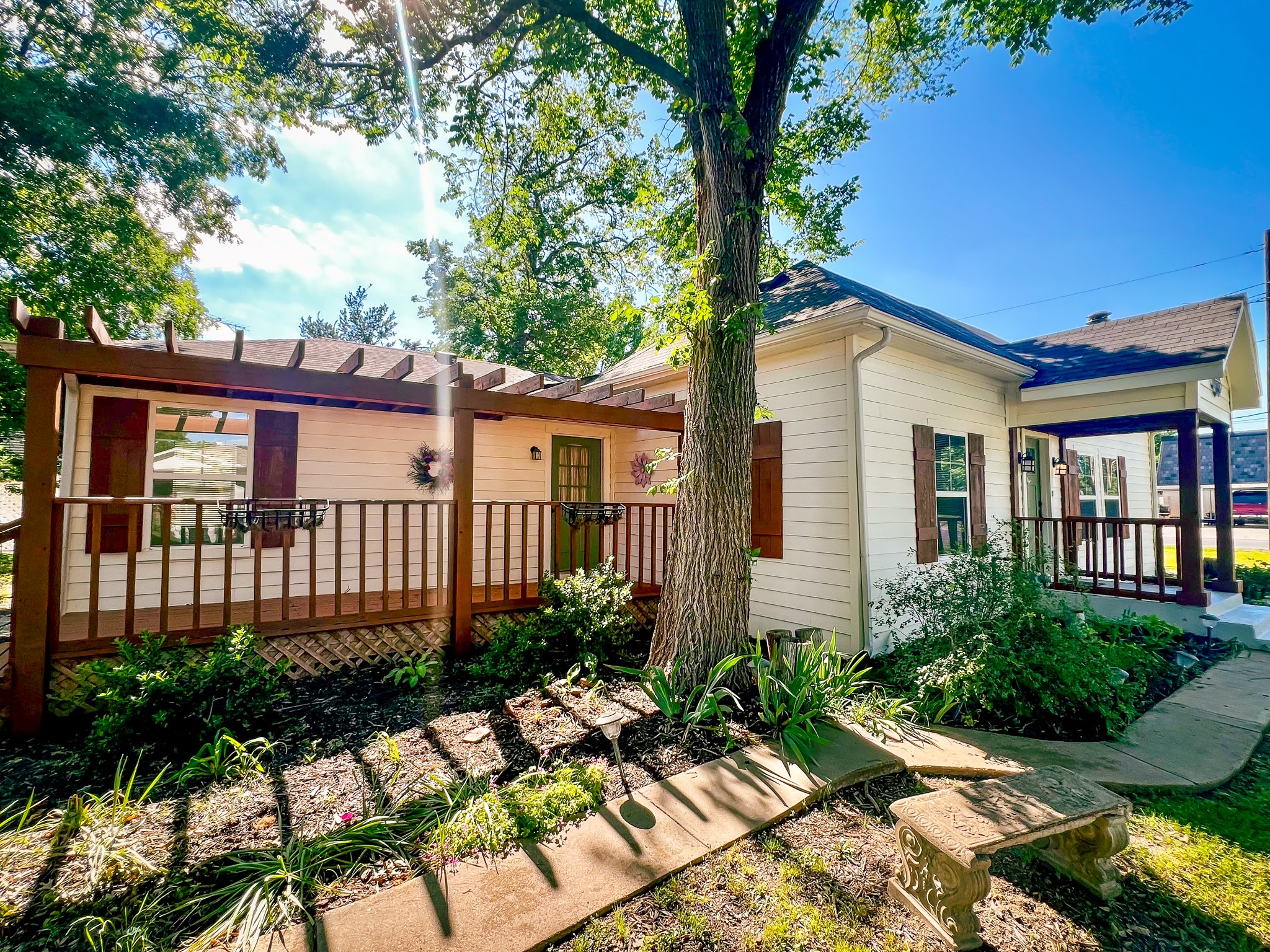 182 Douglas Street Van Alstyne TX 75495