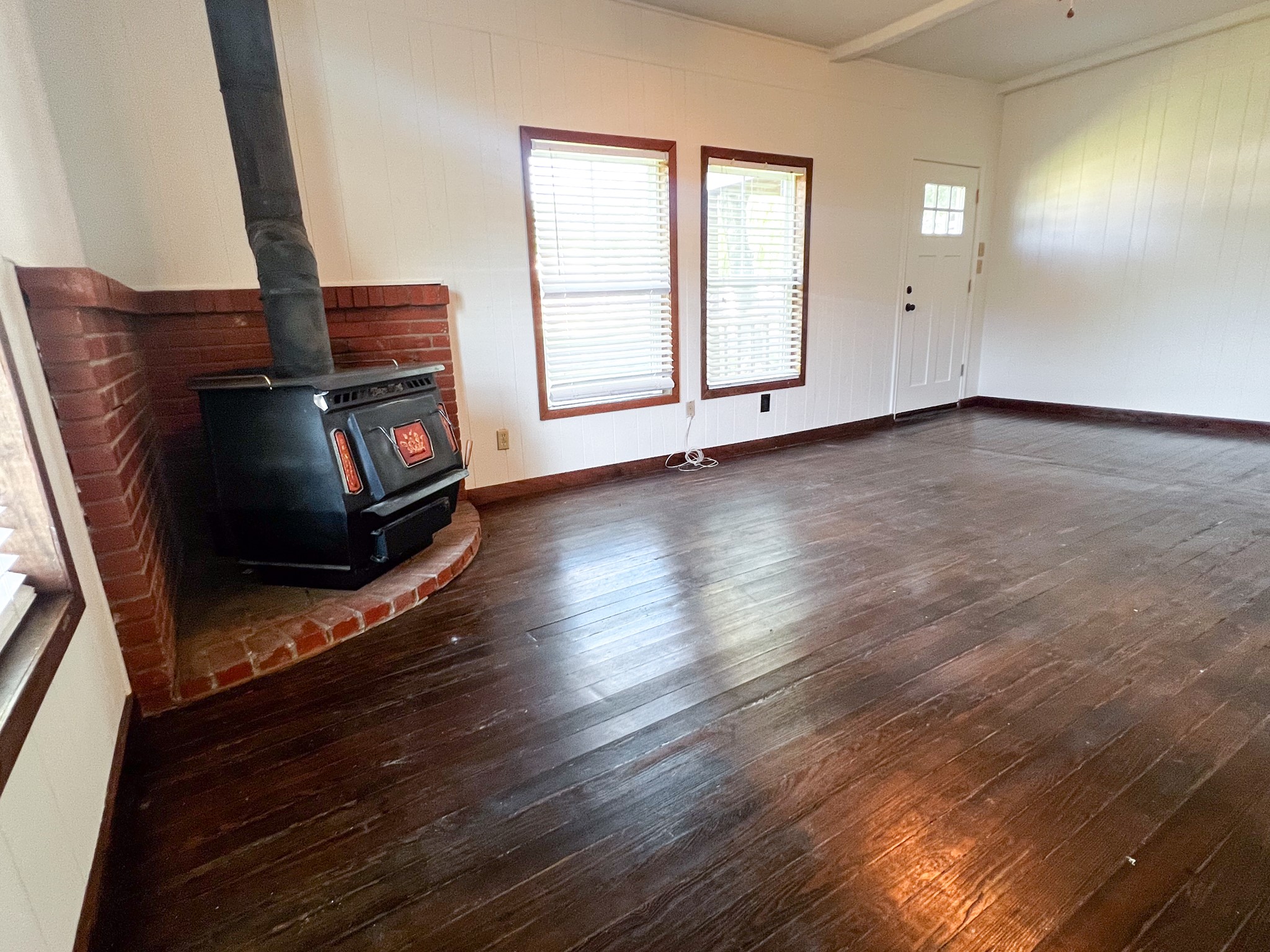182 Douglas Street Van Alstyne TX 75495