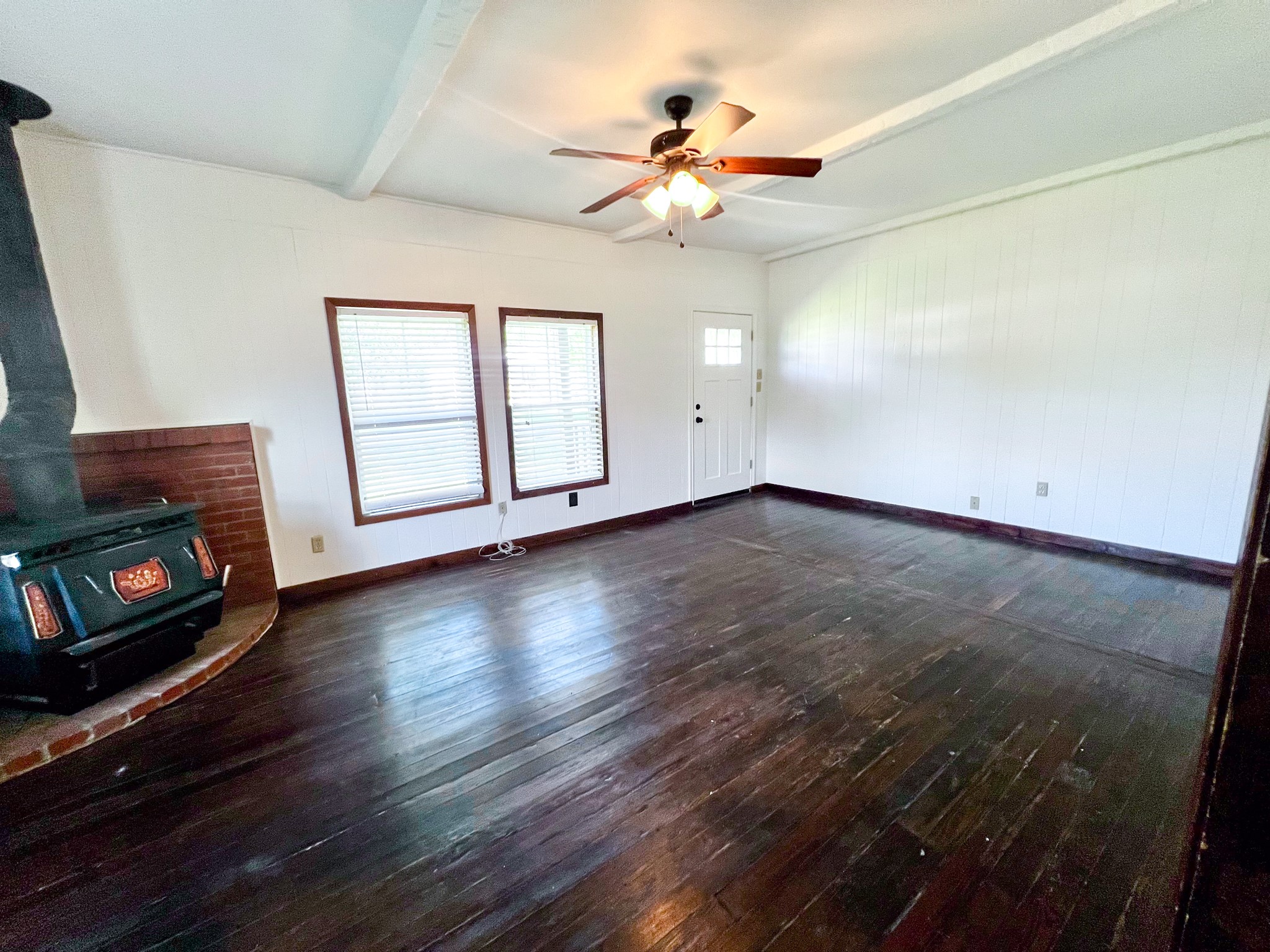 182 Douglas Street Van Alstyne TX 75495