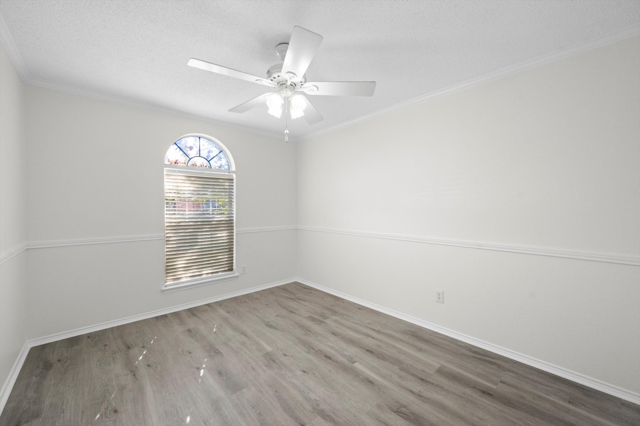 8008 Peregrine Trail Arlington TX 76001