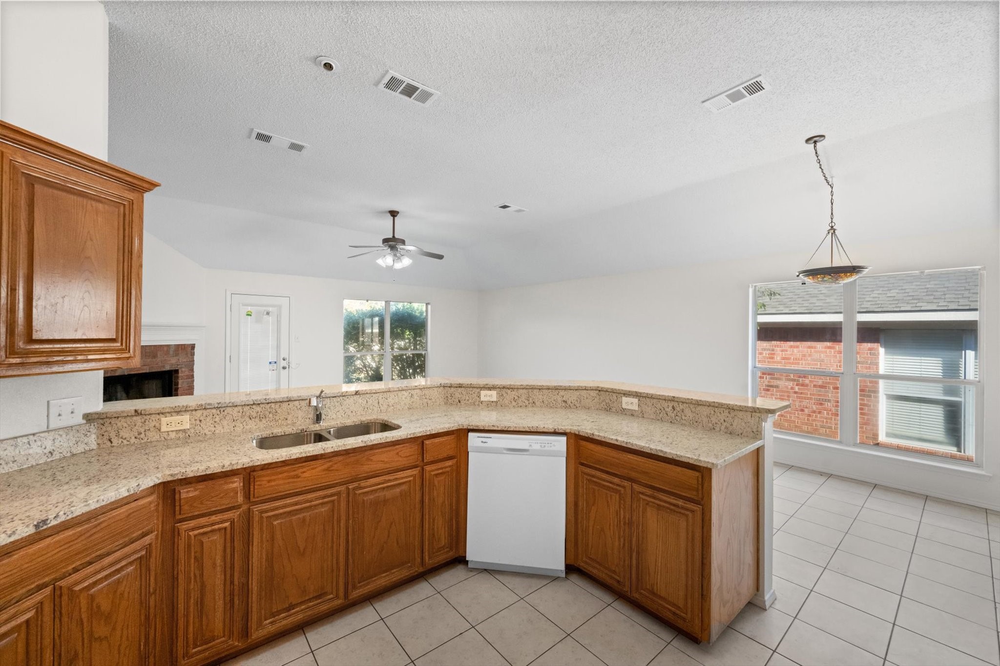 8008 Peregrine Trail Arlington TX 76001