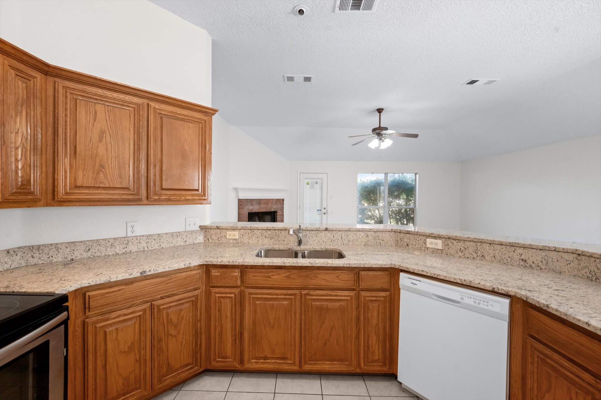 8008 Peregrine Trail Arlington TX 76001