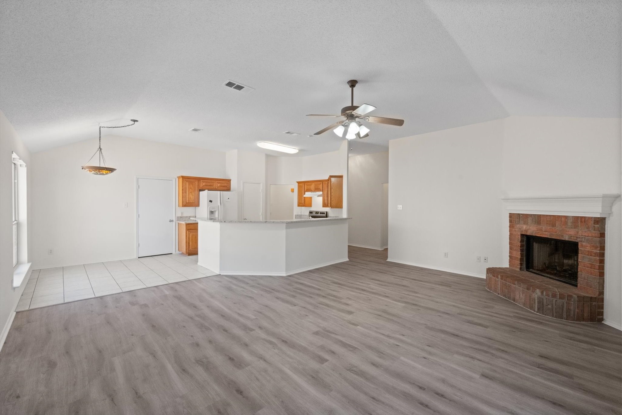 8008 Peregrine Trail Arlington TX 76001
