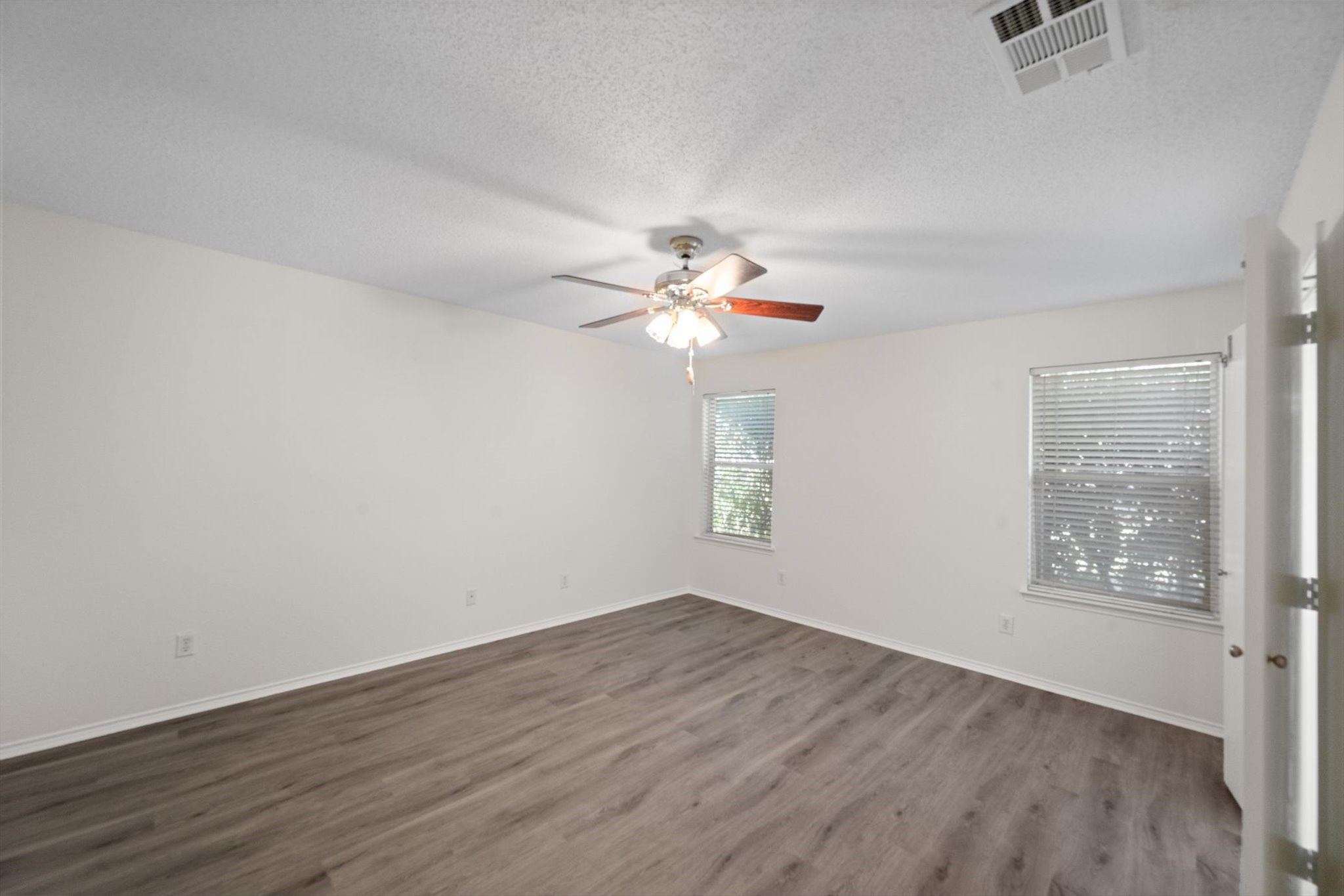 8008 Peregrine Trail Arlington TX 76001