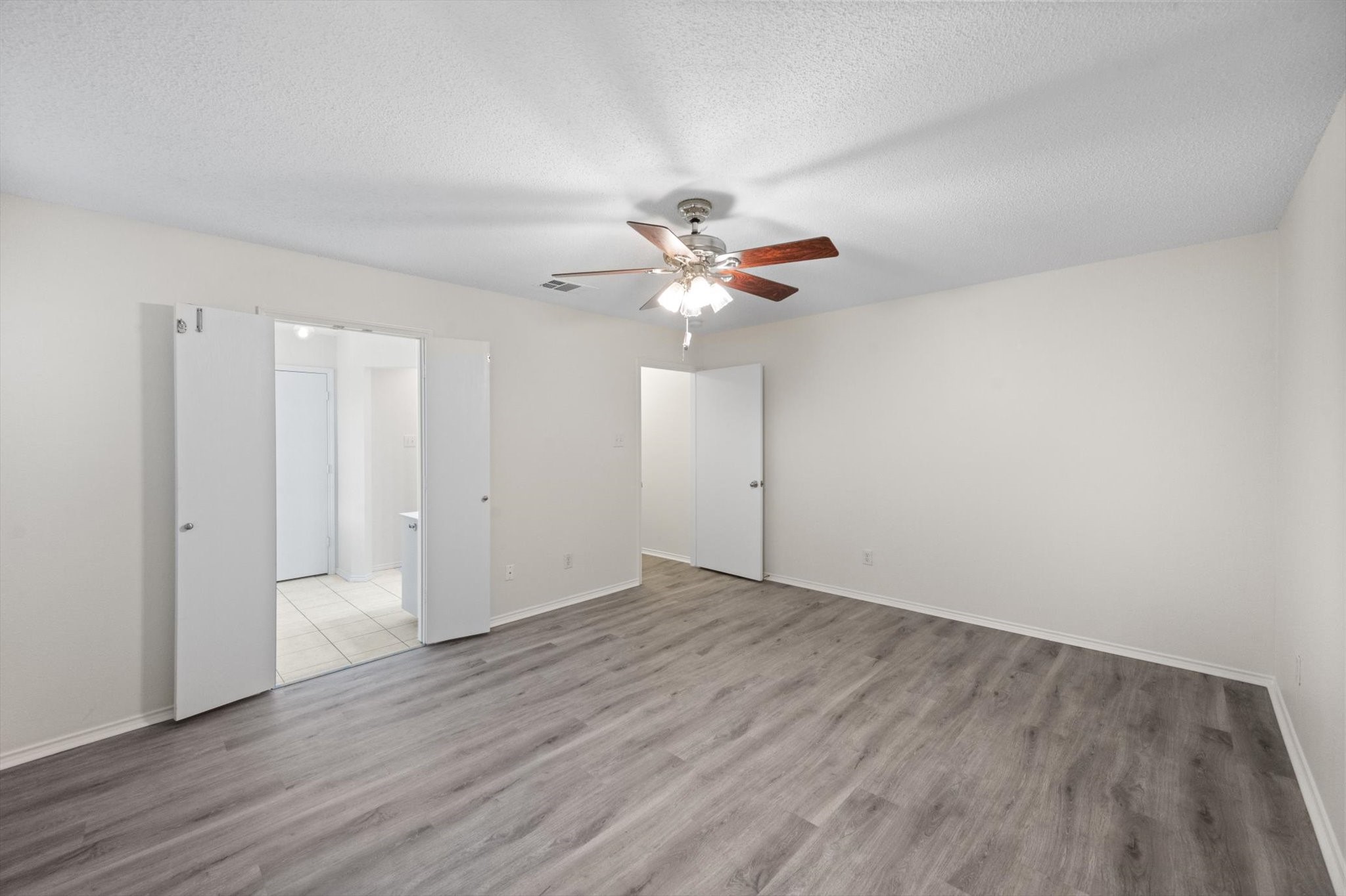 8008 Peregrine Trail Arlington TX 76001