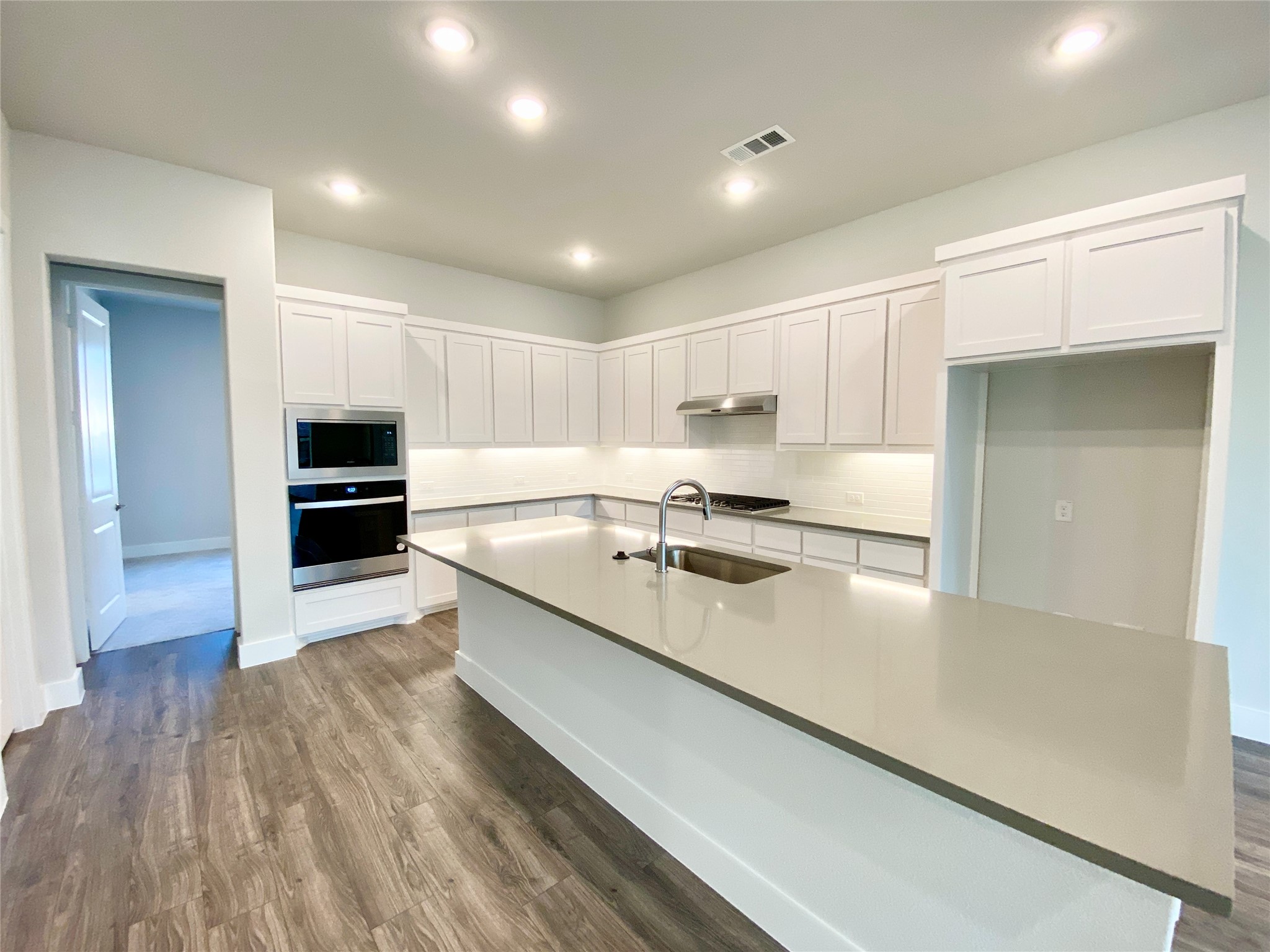 8210 Manoa Drive Dallas TX 75231