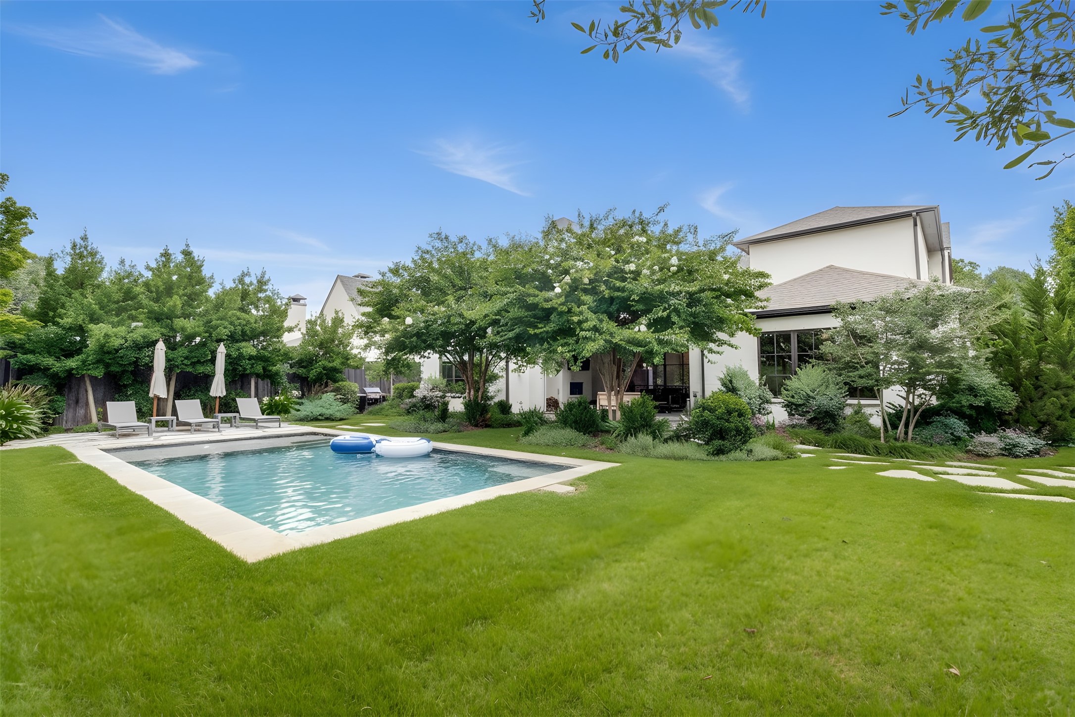 7007 Robin Road Dallas TX 75209