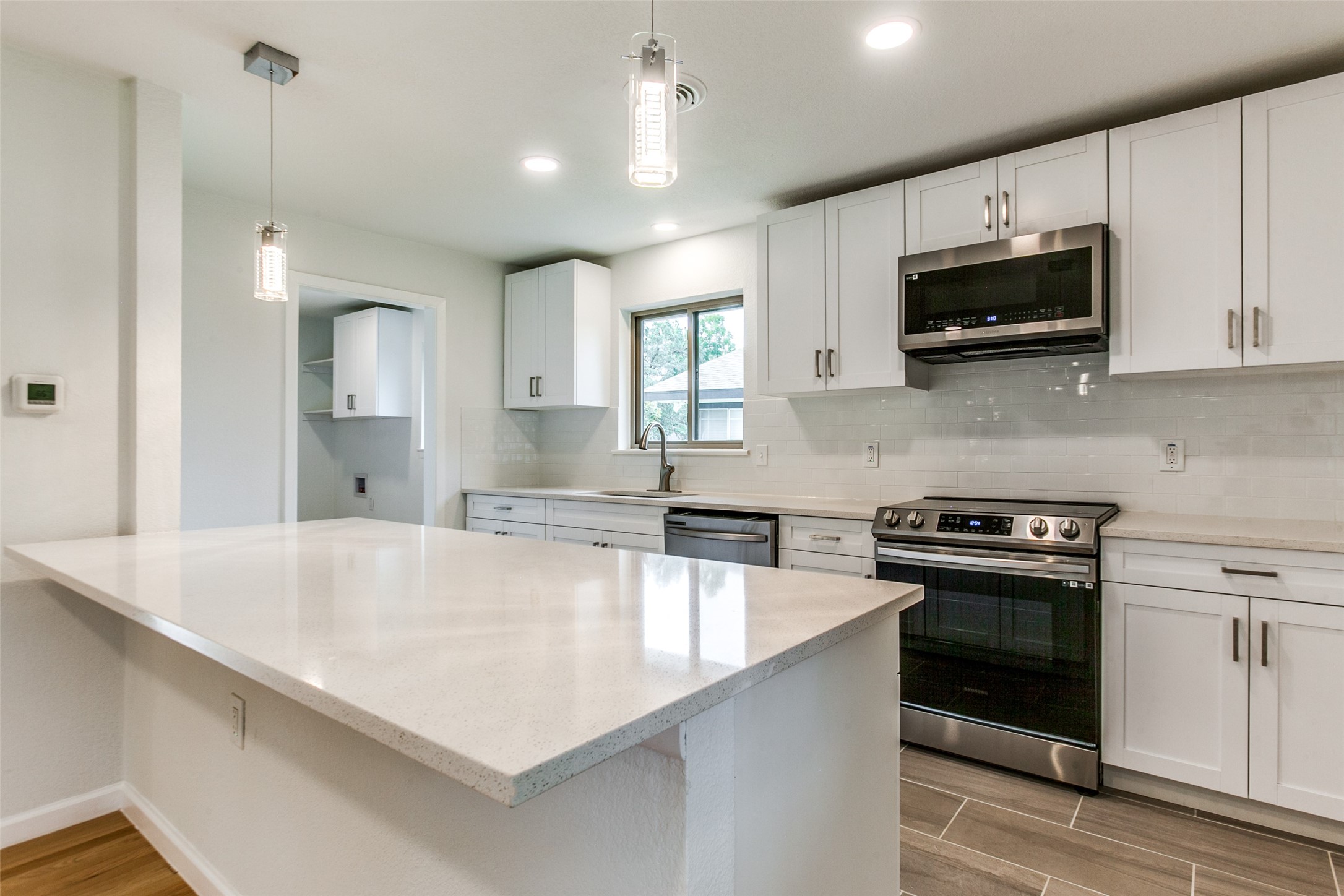 3517 Woodleigh Drive Dallas TX 75229