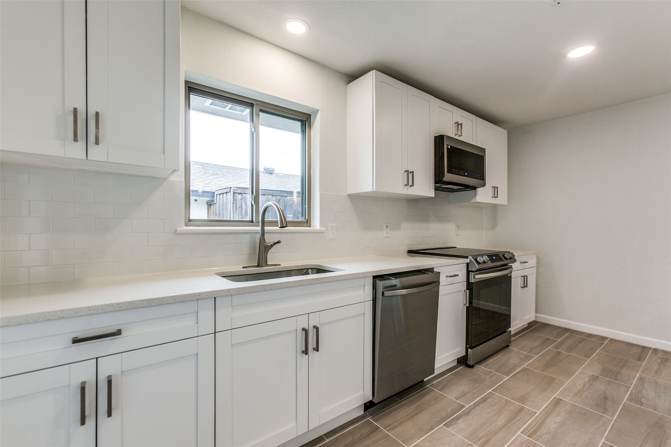 3517 Woodleigh Drive Dallas TX 75229