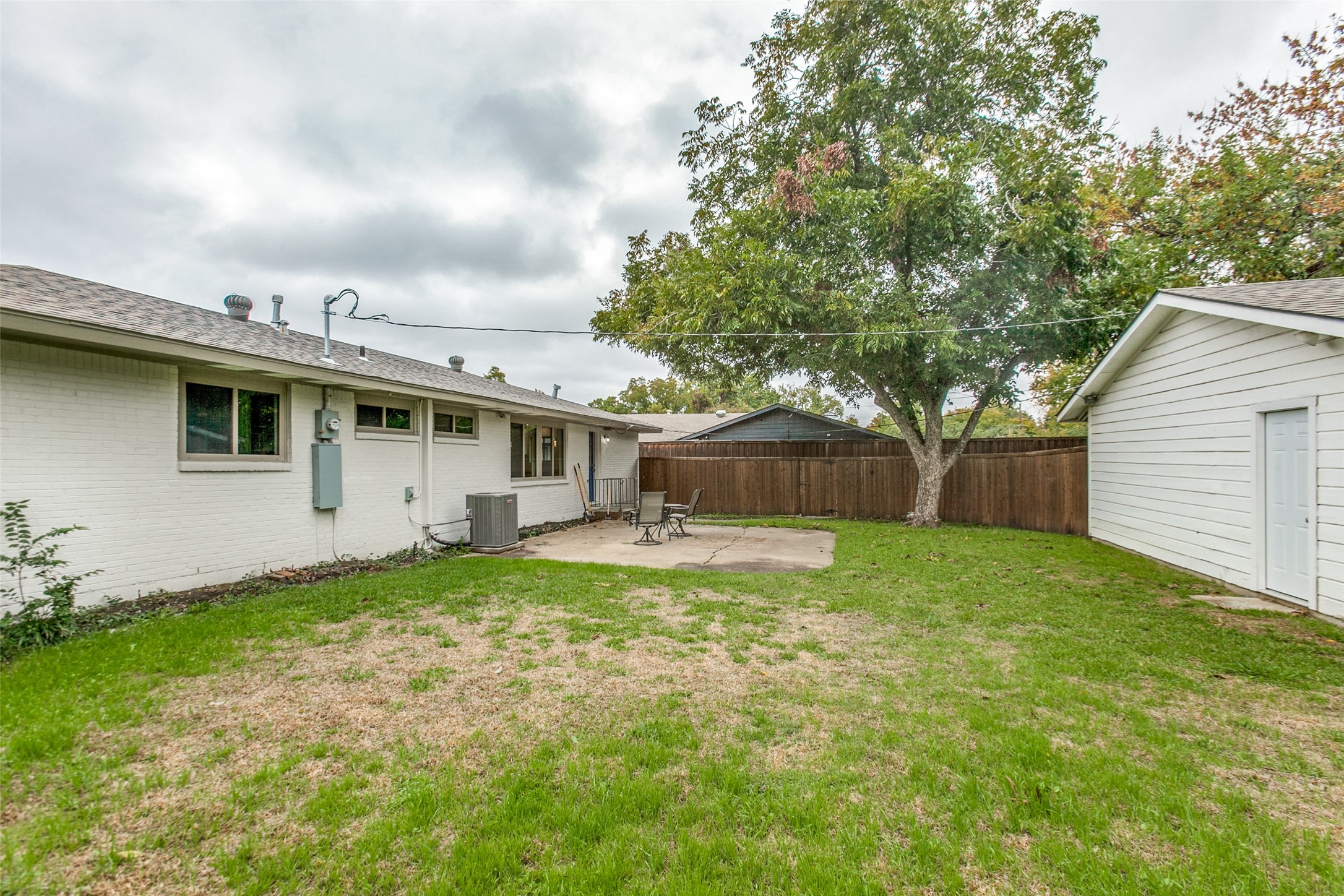 3517 Woodleigh Drive Dallas TX 75229